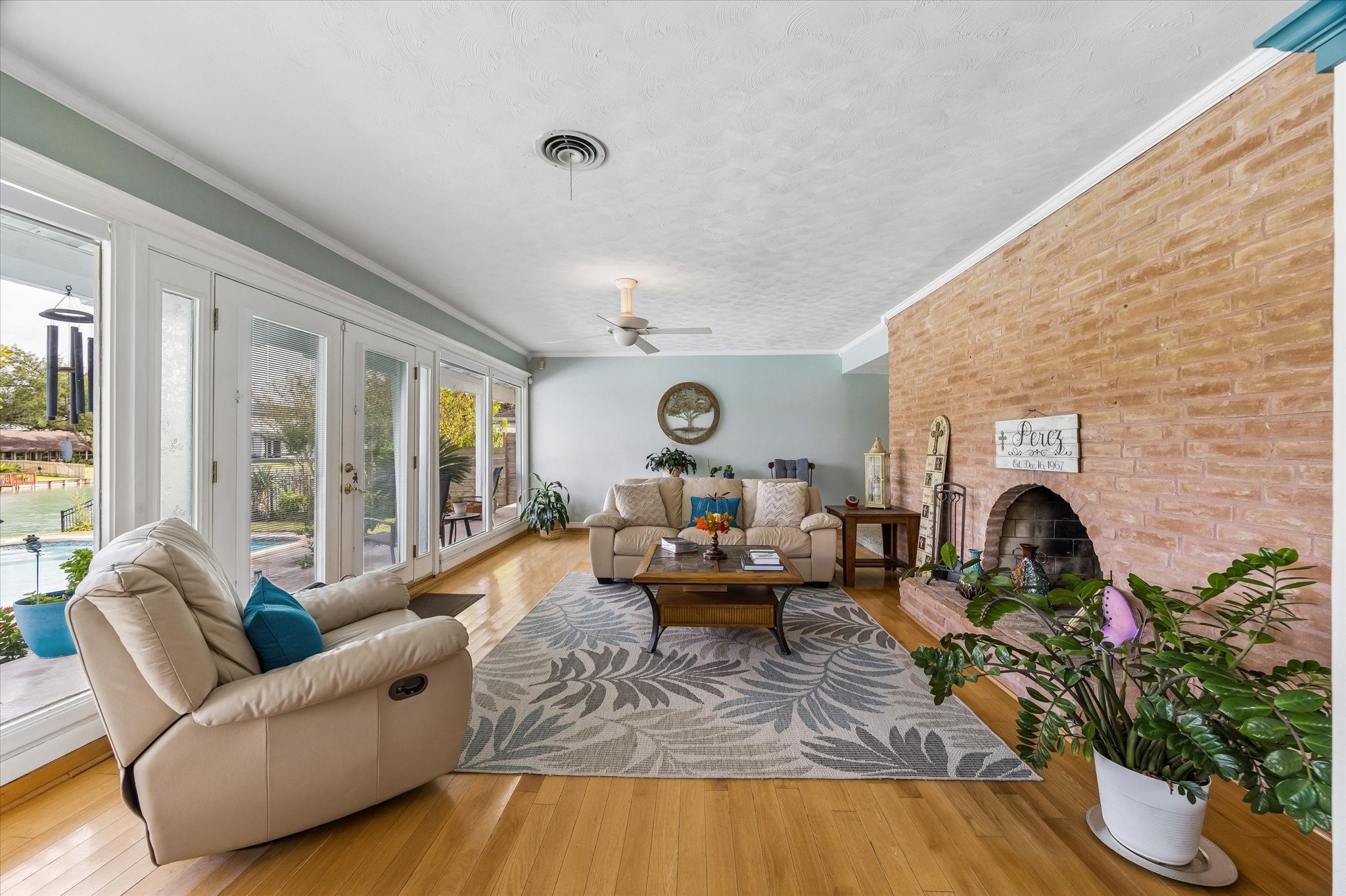 107 Saint Marks, Sugar Land, TX 77478