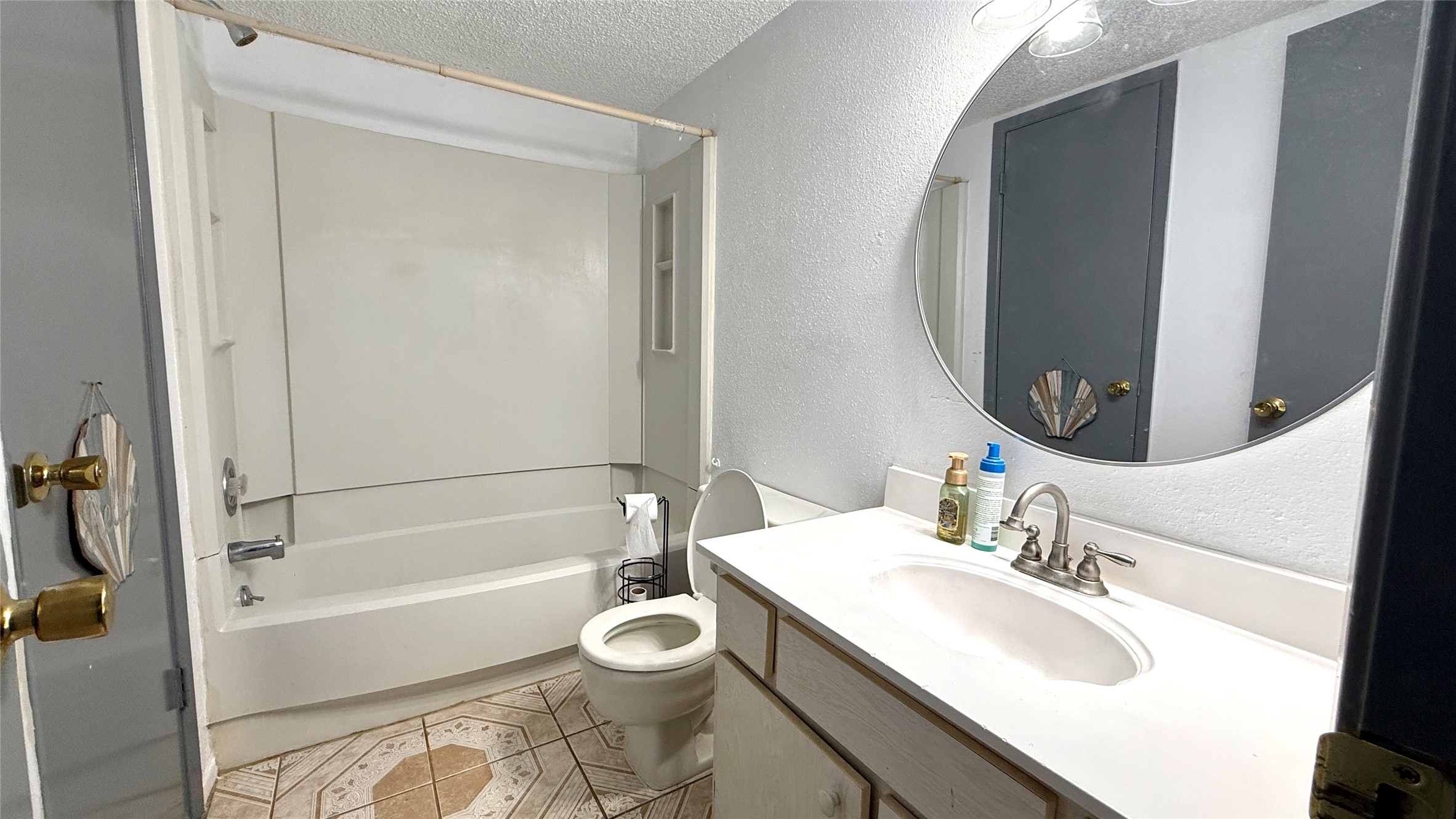 11889 Bobwhite Drive, #834, Houston, TX 77035