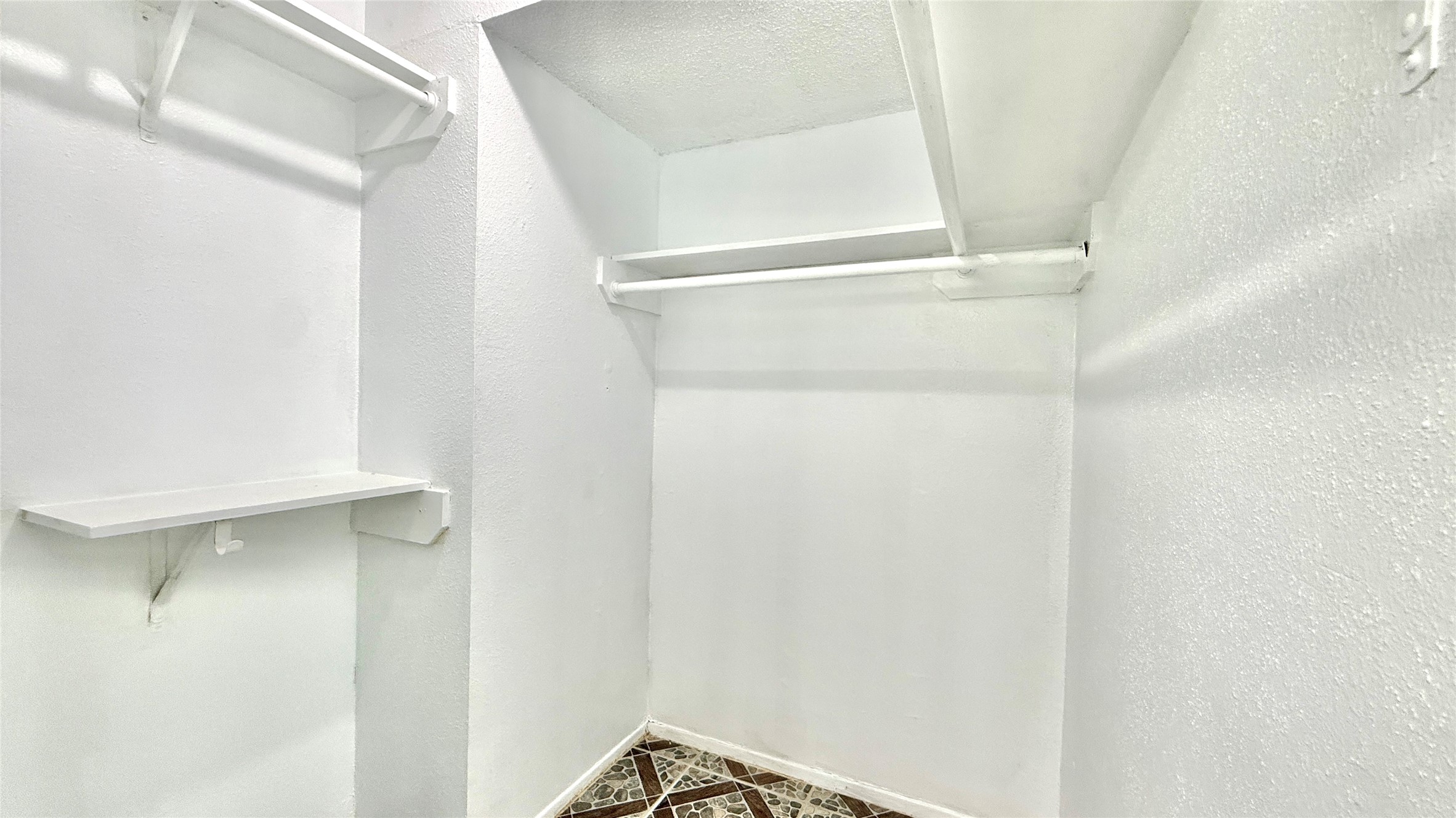 11889 Bobwhite Drive, #834, Houston, TX 77035