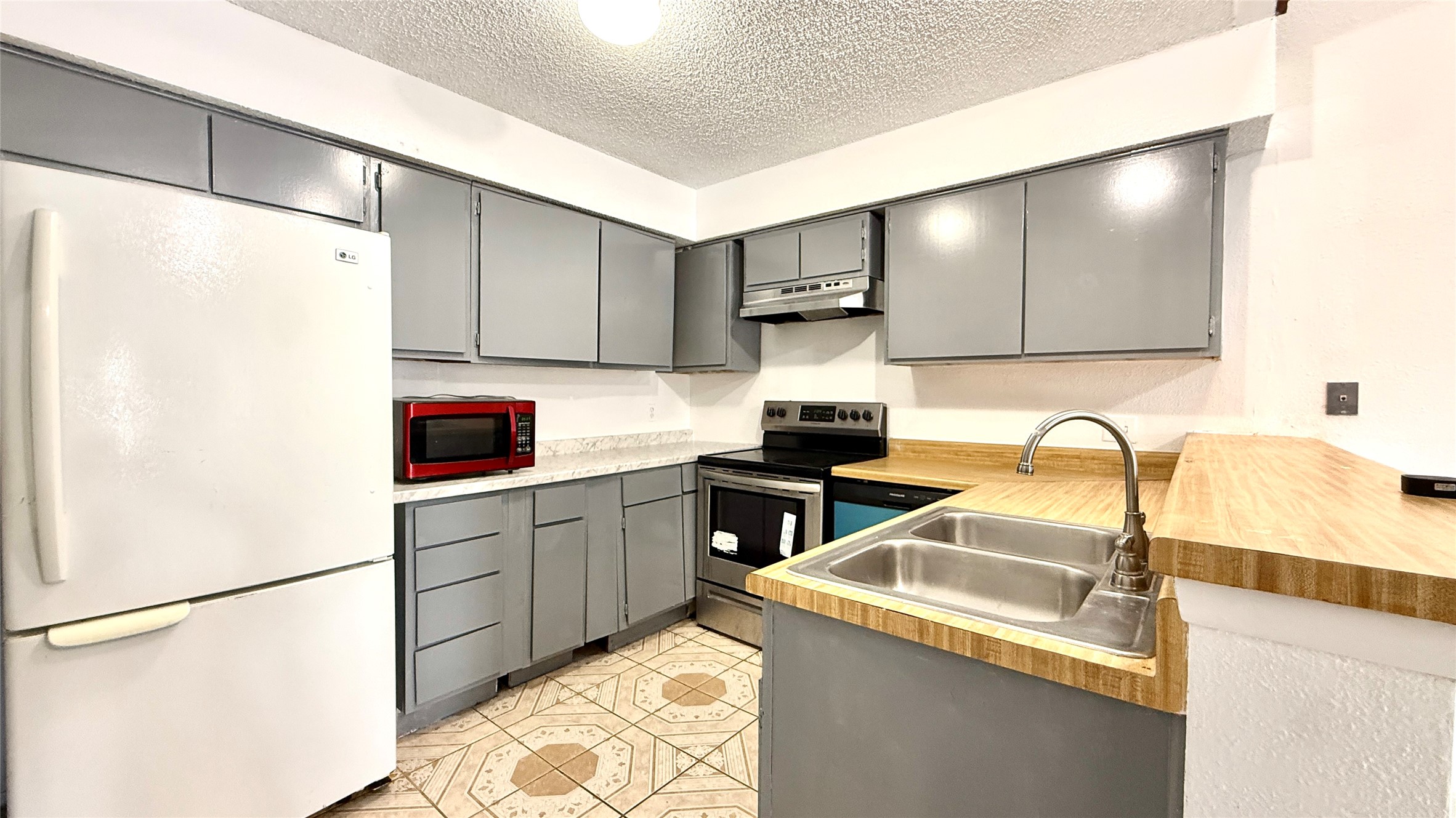 11889 Bobwhite Drive, #834, Houston, TX 77035