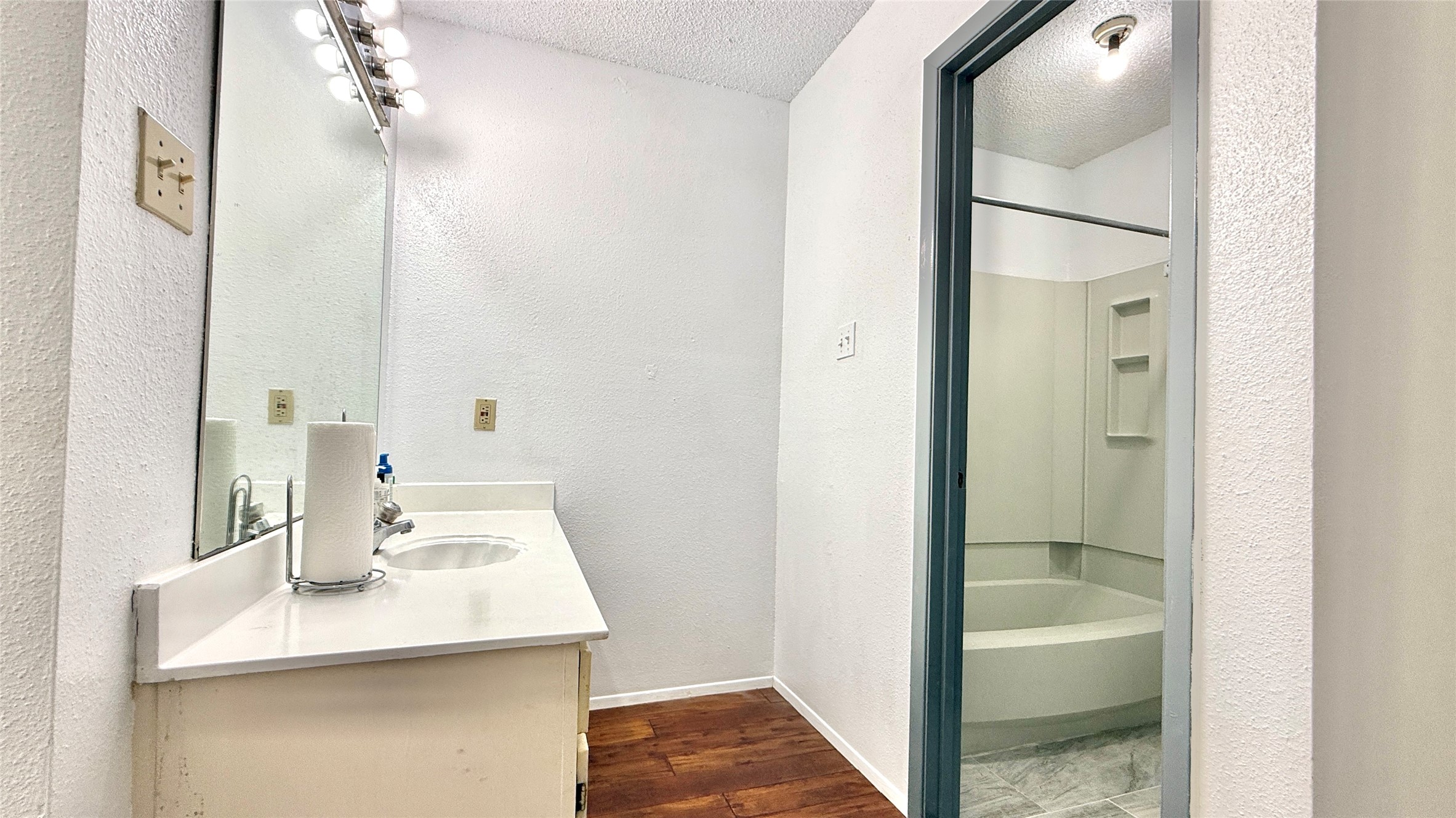11889 Bobwhite Drive, #834, Houston, TX 77035