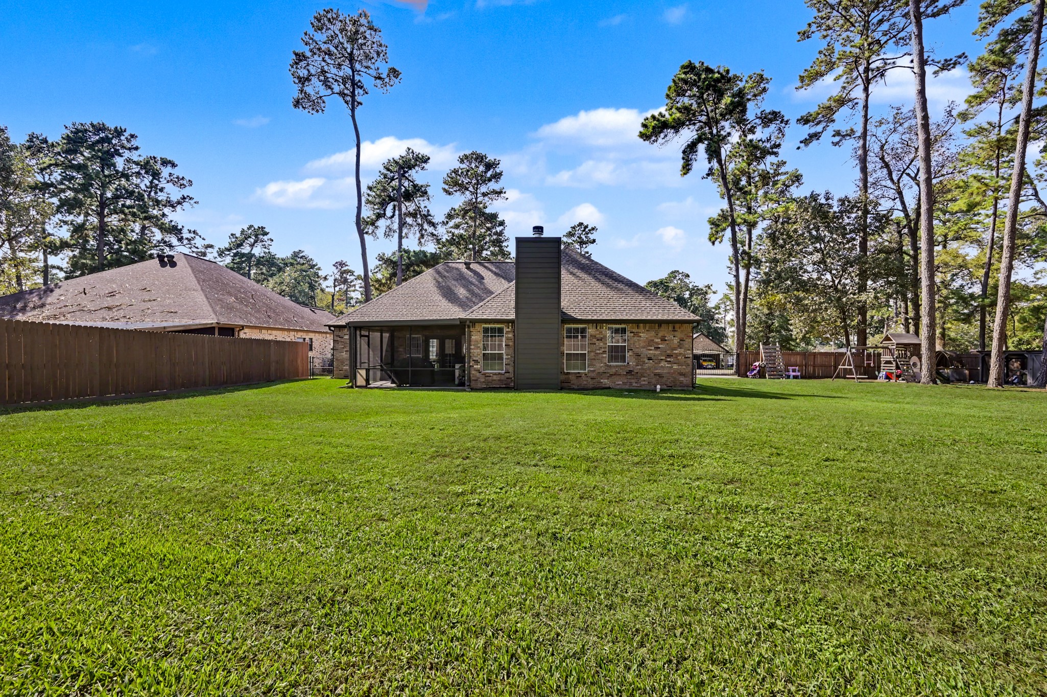 14010 Jamaica Circle, Willis, TX 77318