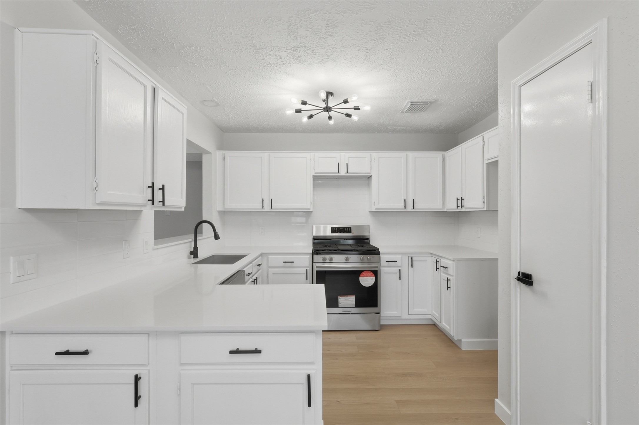 3019 Lotus Lane, Pearland, TX 77584
