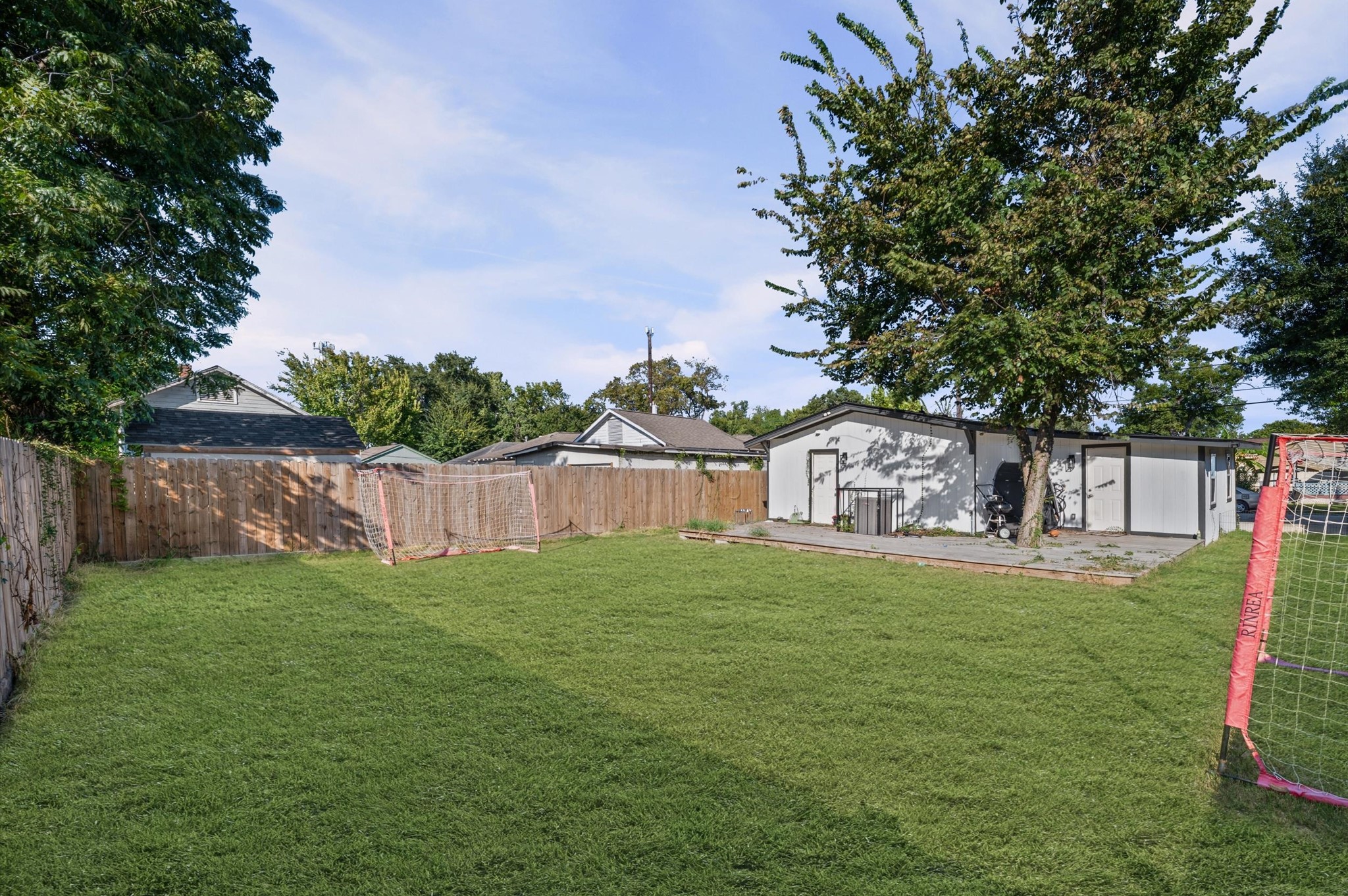 3905 Cotswold Street, Houston, TX 77009