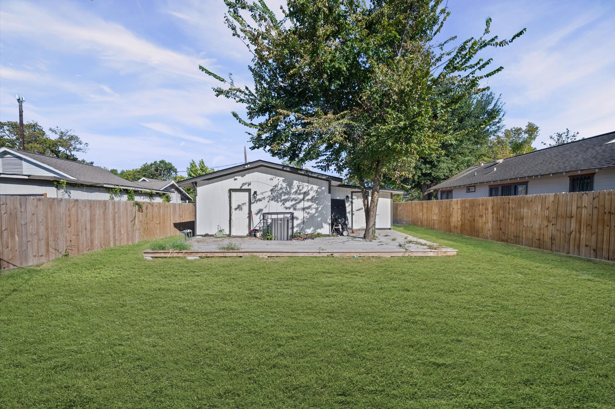 3905 Cotswold Street, Houston, TX 77009