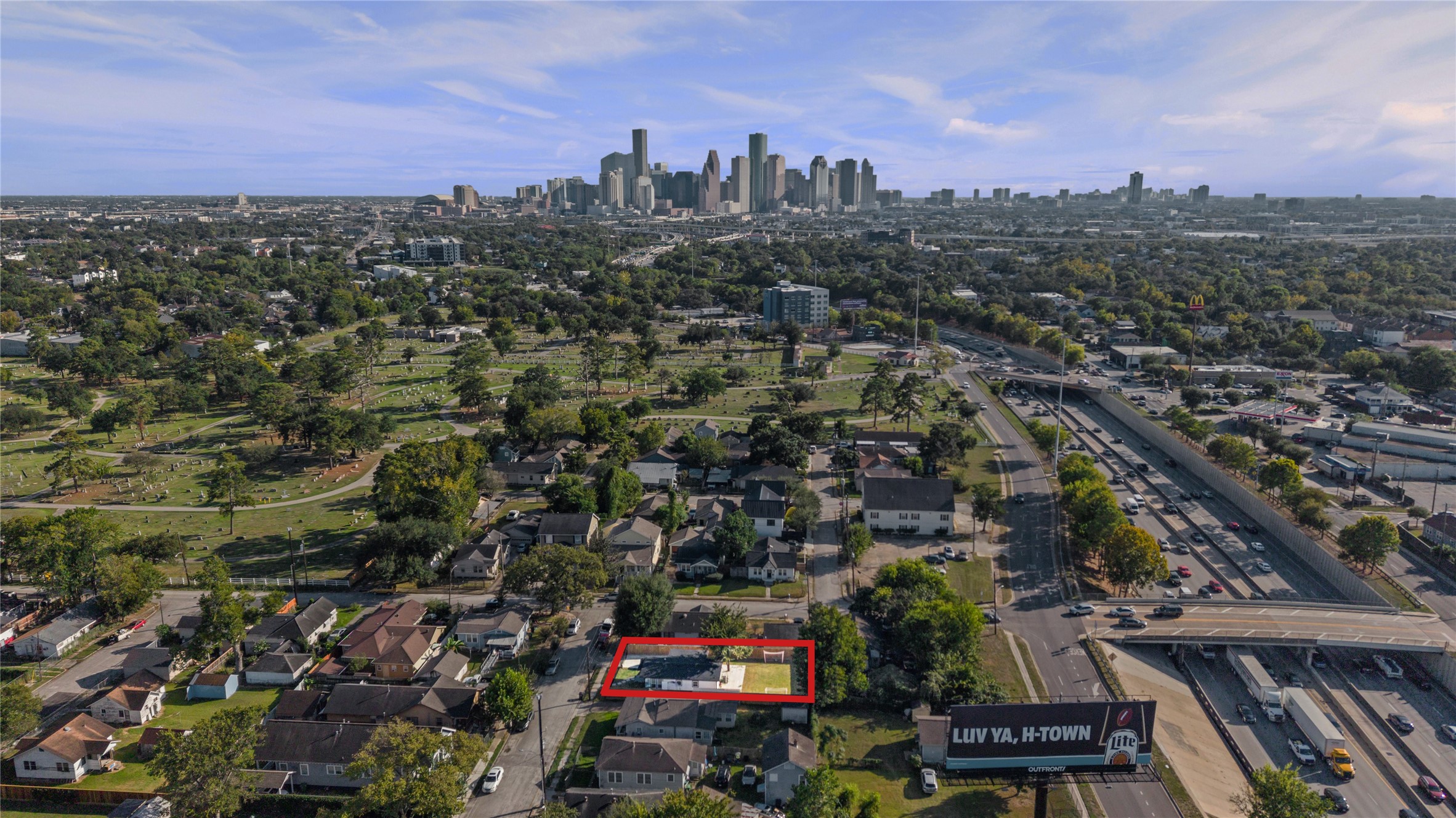3905 Cotswold Street, Houston, TX 77009