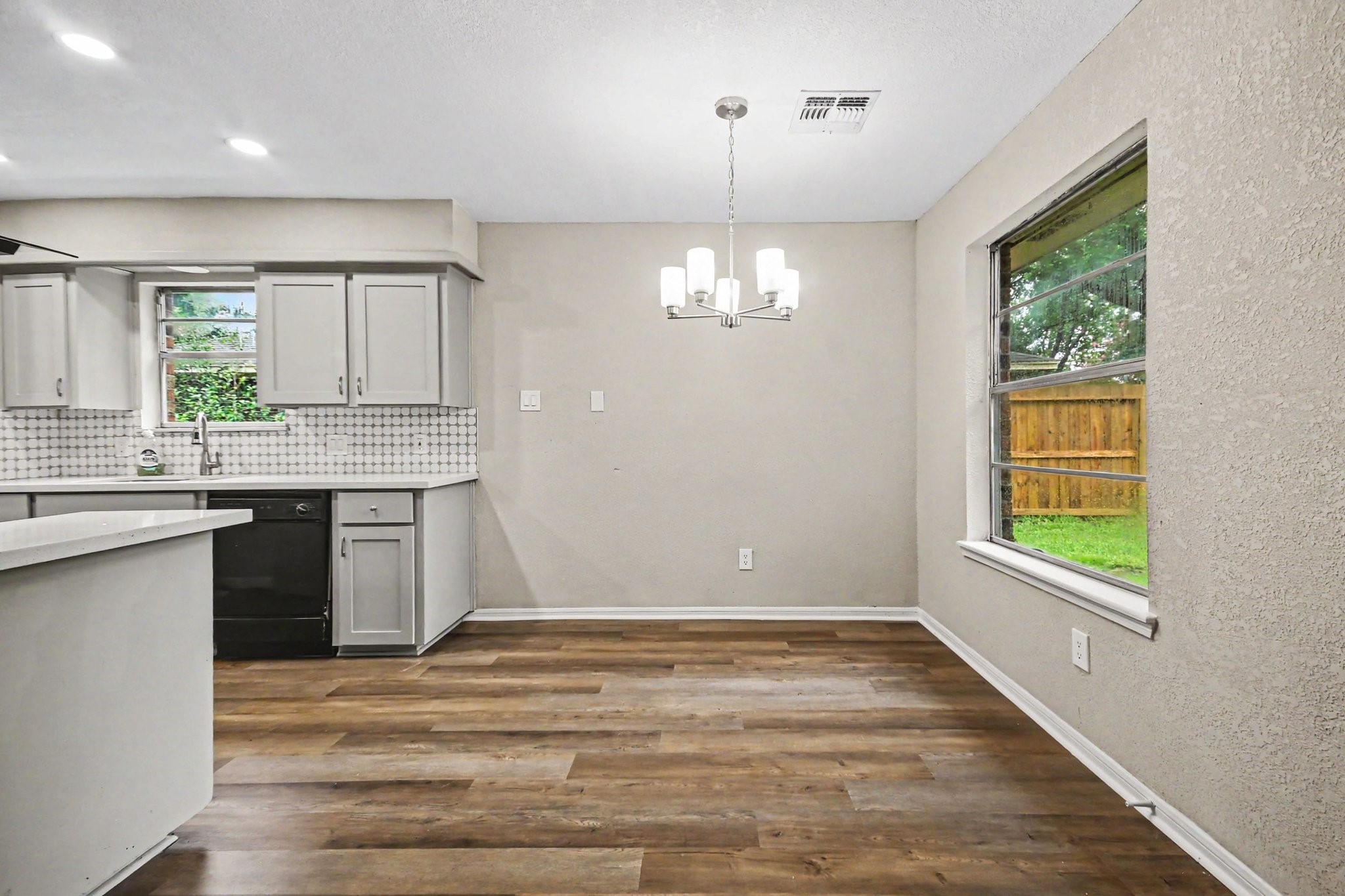 3810 Clover Drive, Alvin, TX 77511