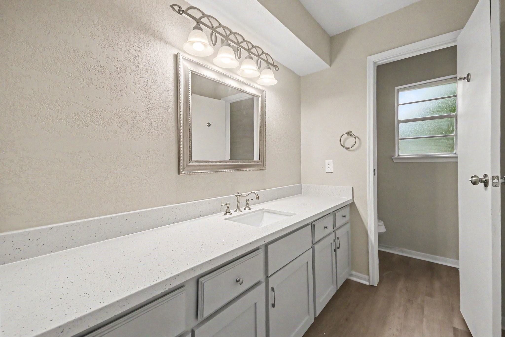 3810 Clover Drive, Alvin, TX 77511