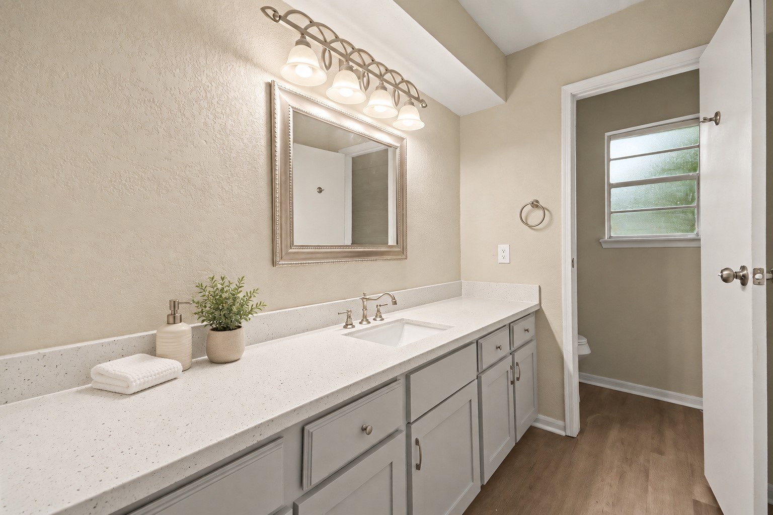 3810 Clover Drive, Alvin, TX 77511