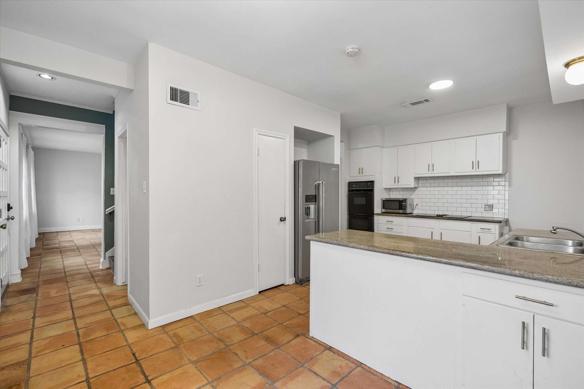 403 Anita Street, #11, Houston, TX 77006