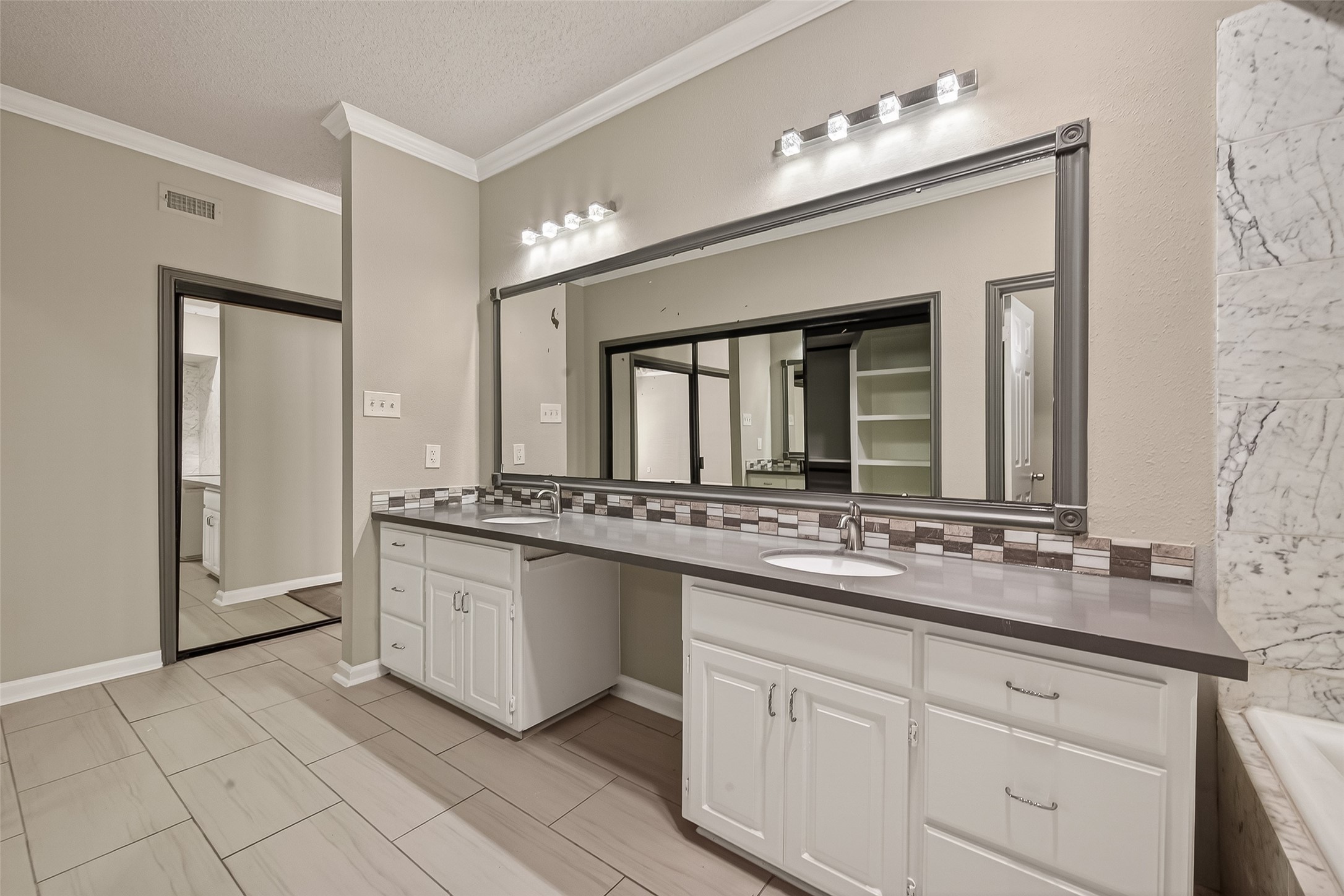 4024 Breakwood Drive, Houston, TX 77025