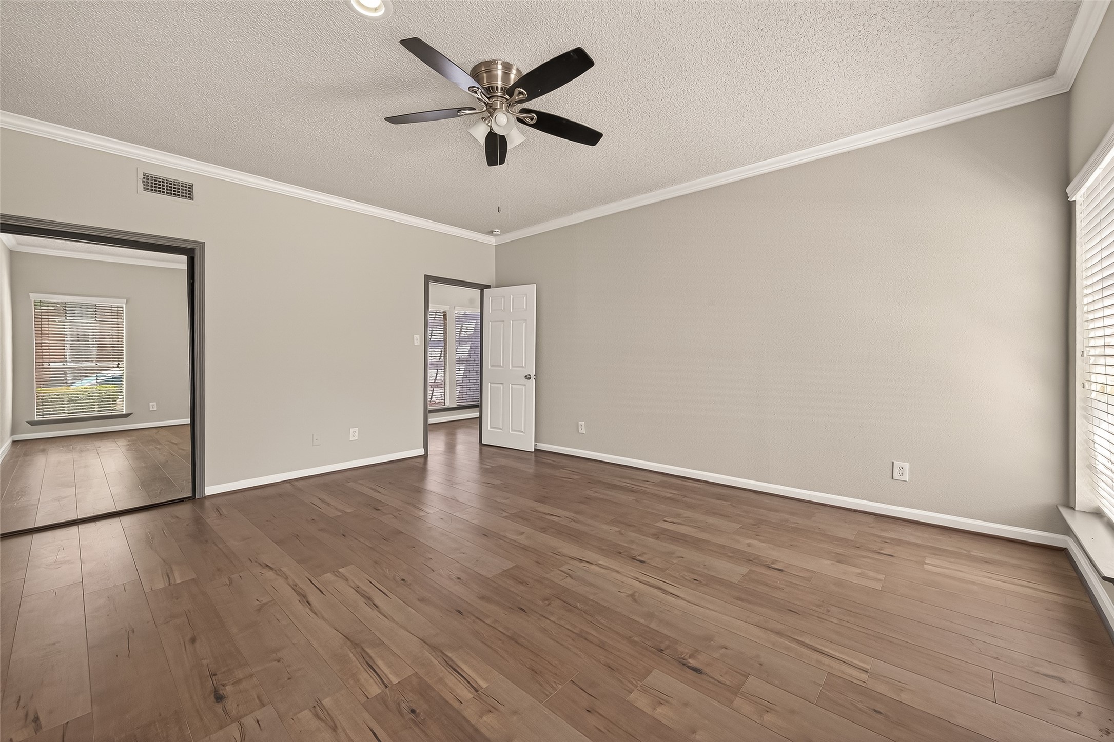 4024 Breakwood Drive, Houston, TX 77025