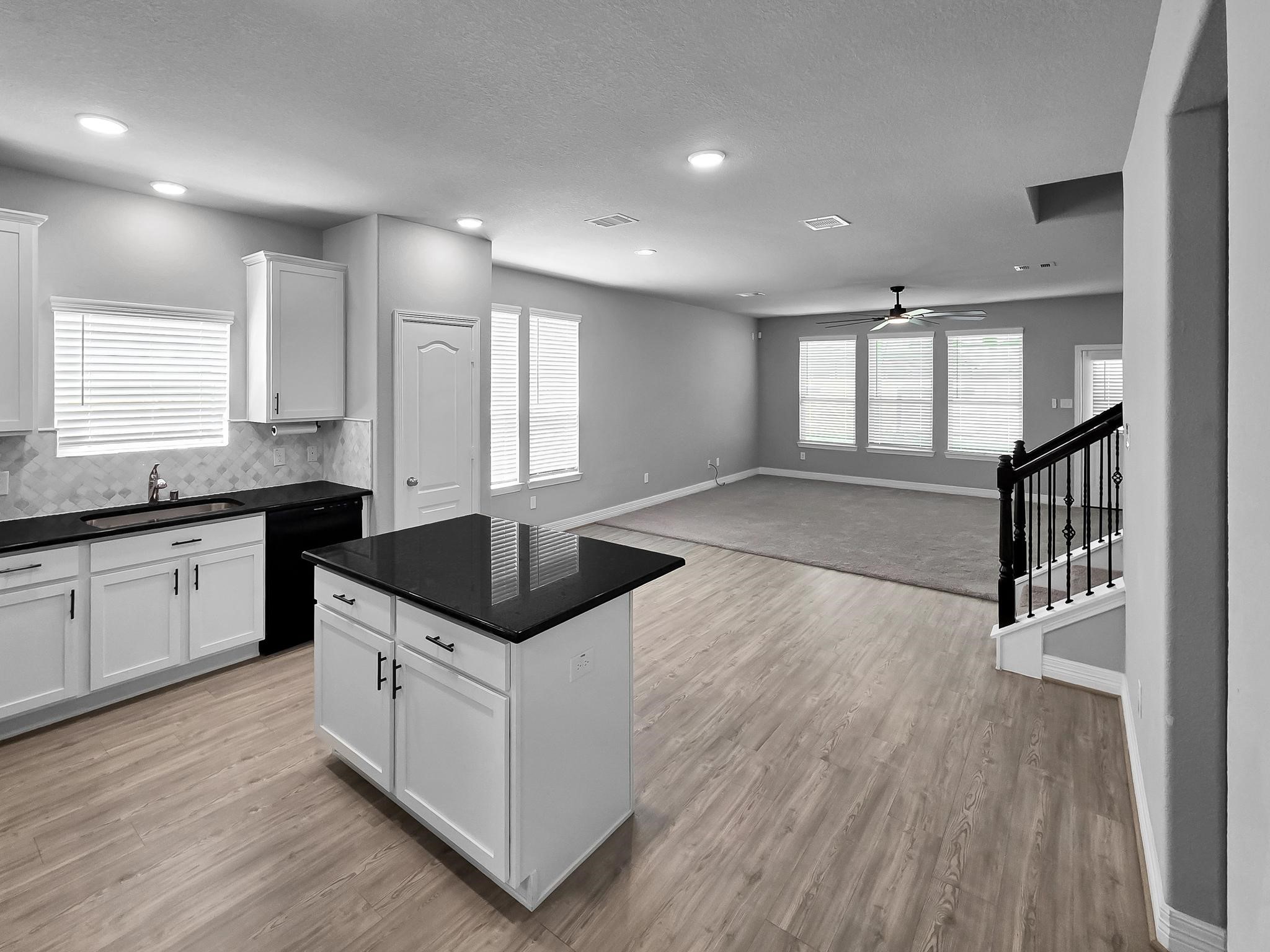 766 Dewberry Road, La Marque, TX 77568