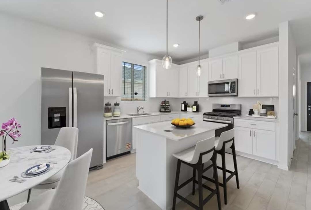 Model home images may not be consistent with the finish product. Model home images may not be consistent with the finish product.