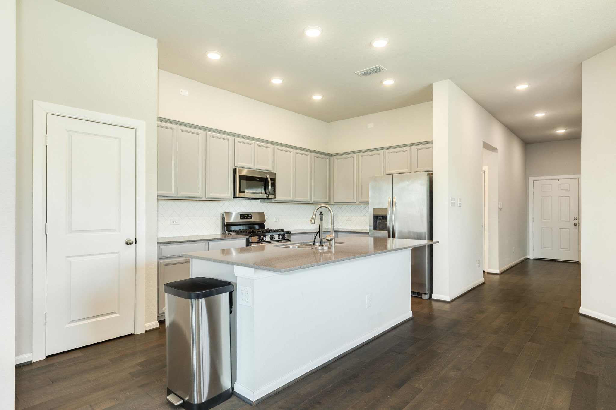 9807 Gould Drive, Manvel, TX 77583