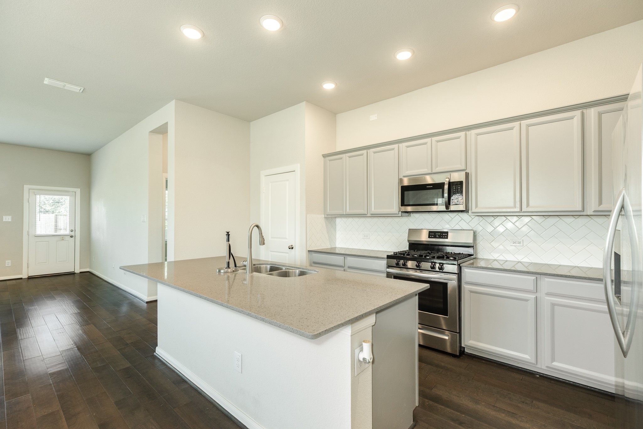 9807 Gould Drive, Manvel, TX 77583