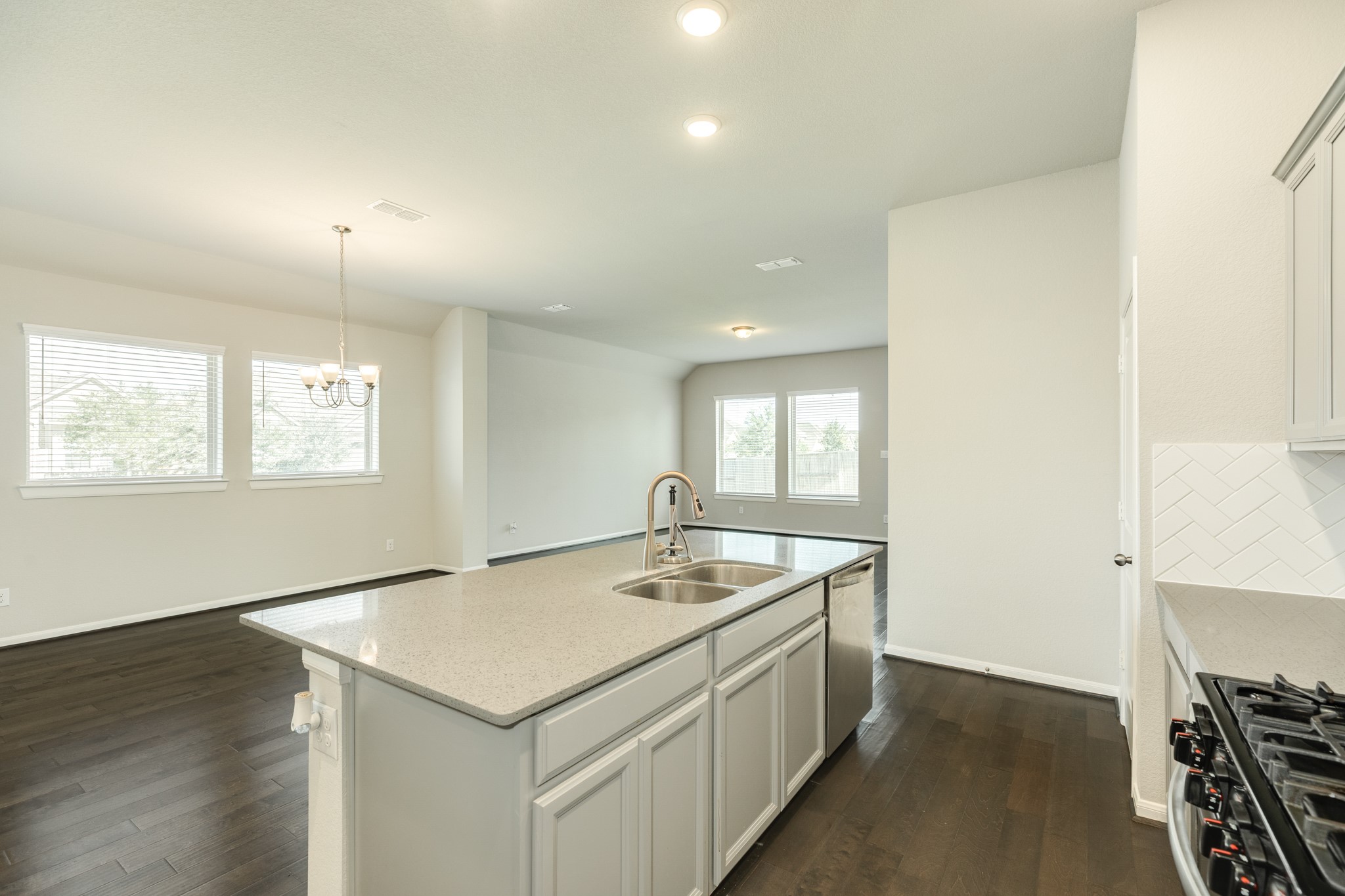 9807 Gould Drive, Manvel, TX 77583