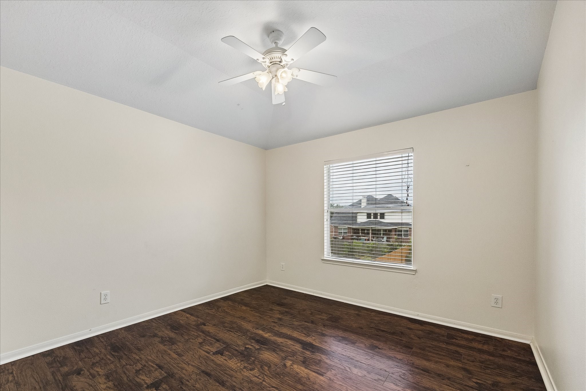 405 Laddingford Lane, League City, TX 77573
