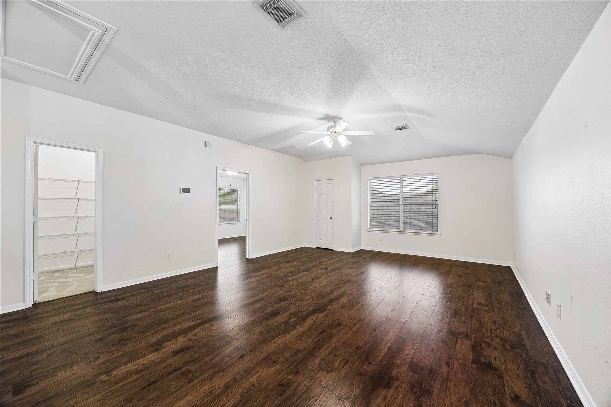 405 Laddingford Lane, League City, TX 77573