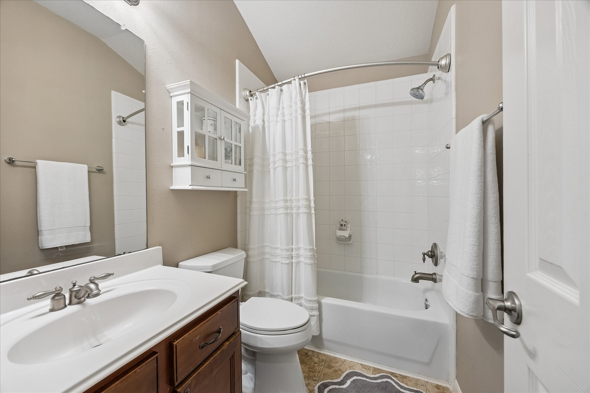 405 Laddingford Lane, League City, TX 77573