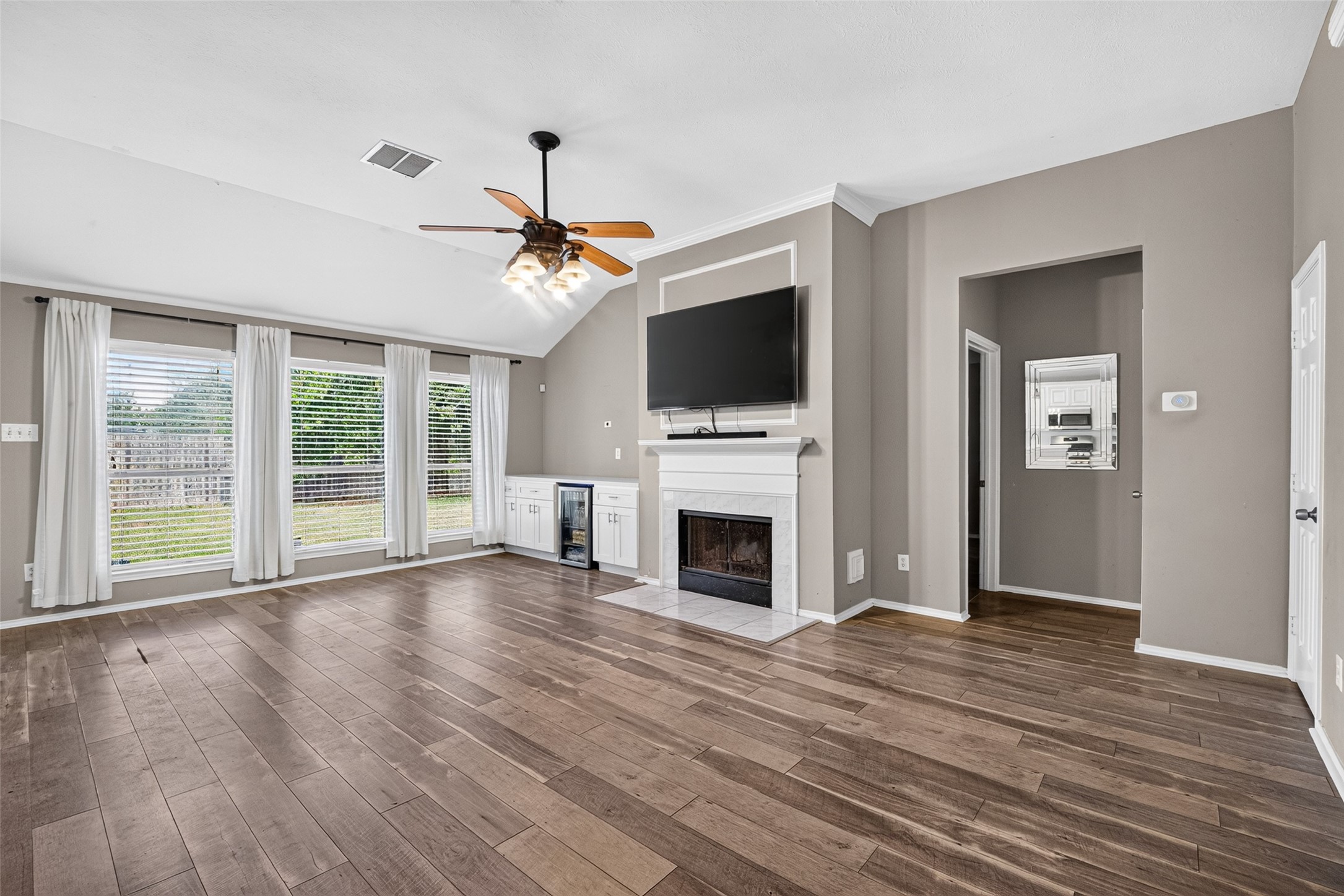 3907 Vinecrest Drive, Pearland, TX 77584
