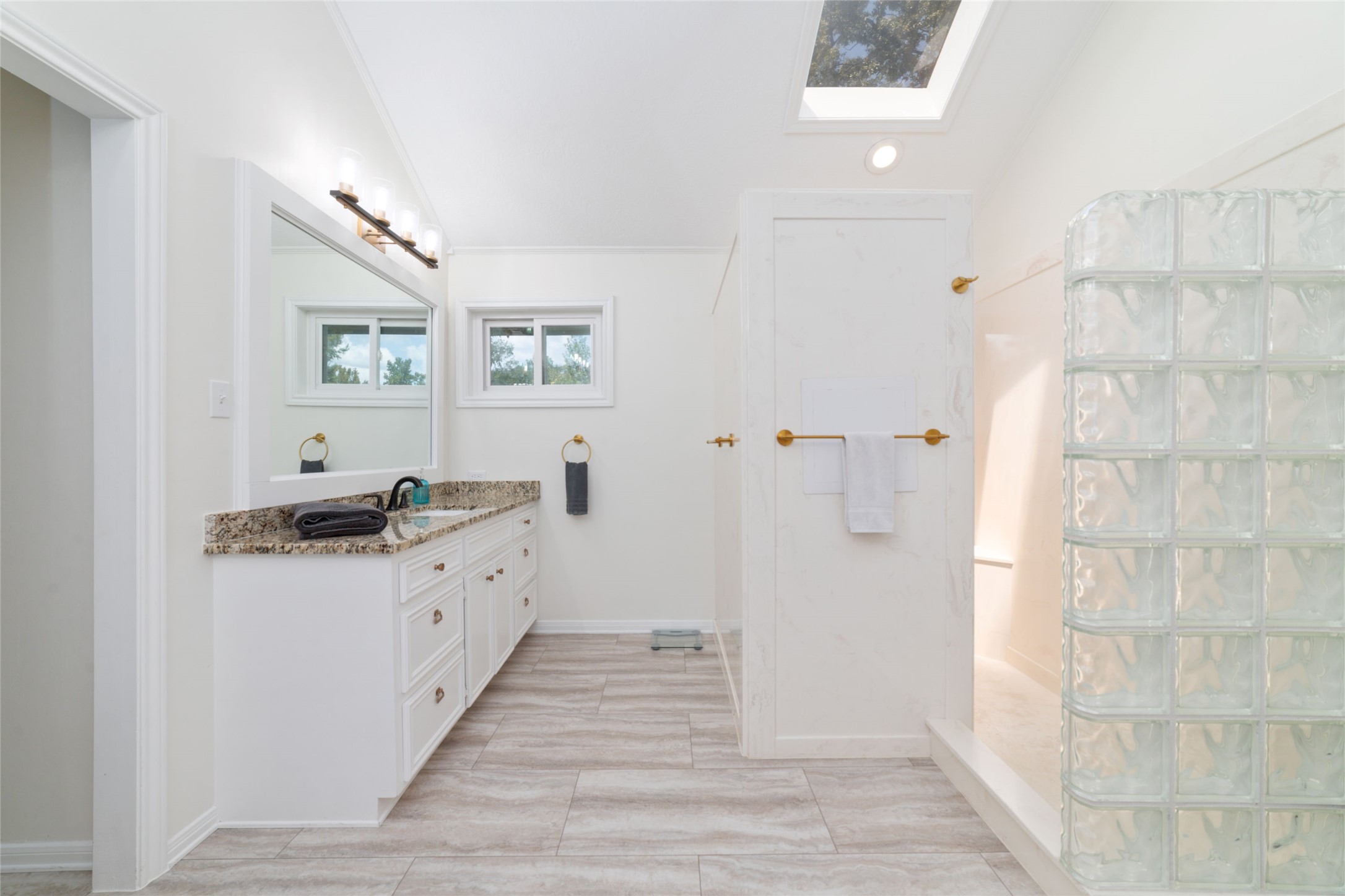 601 Brandon Road, Conroe, TX 77302