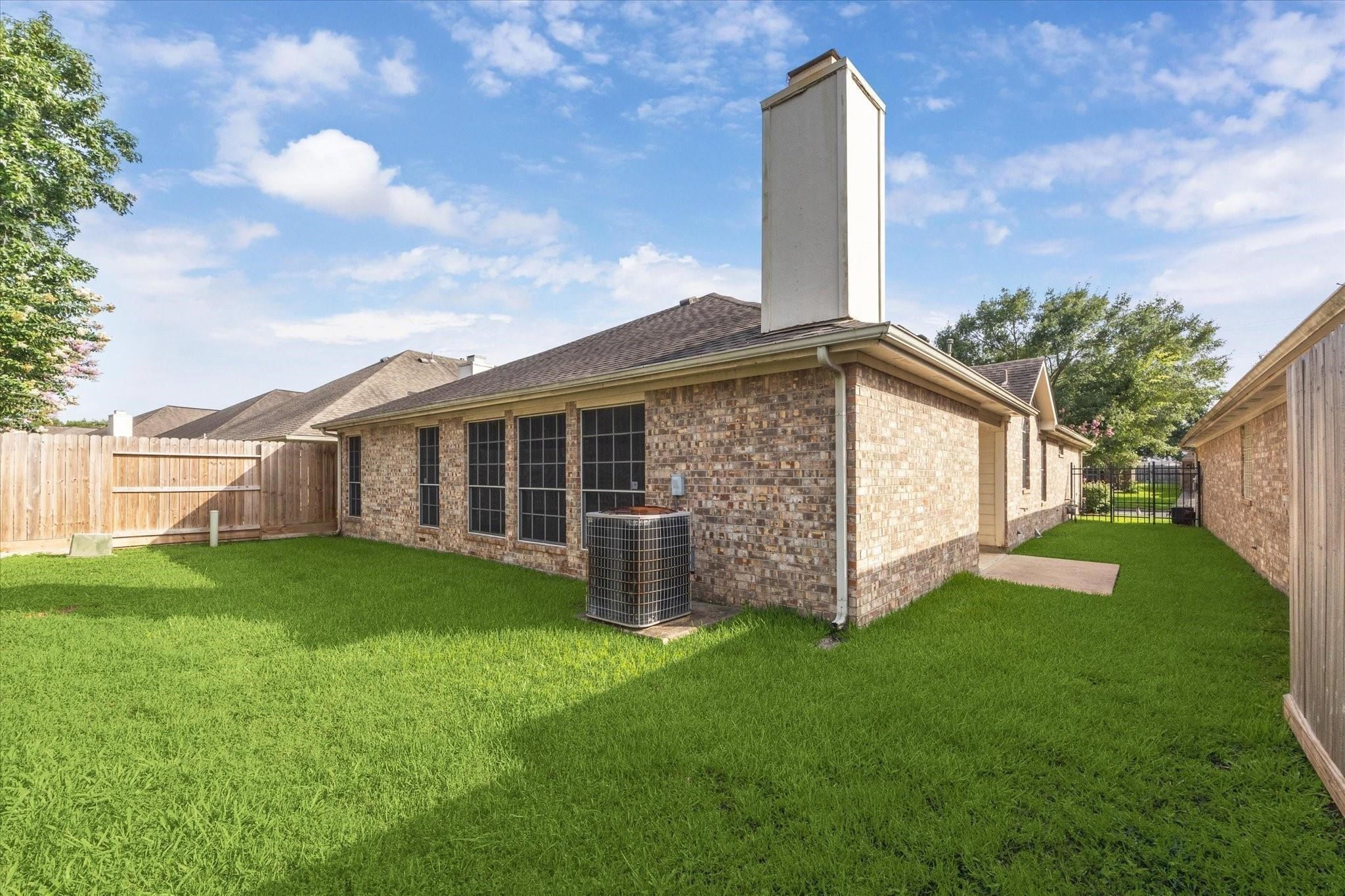 12319 Georgetown Park Court, Pasadena, TX 77058