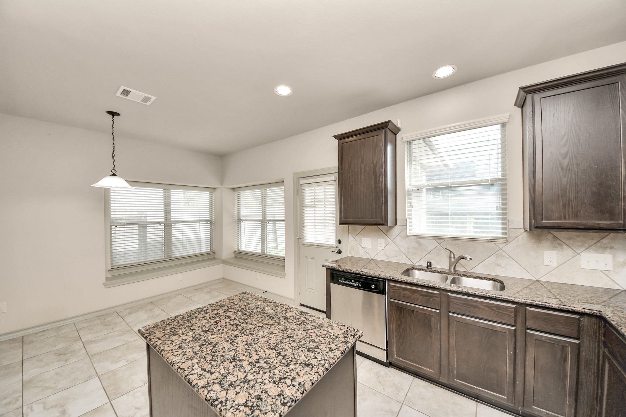 2339 Argos Drive, Missouri City, TX 77459