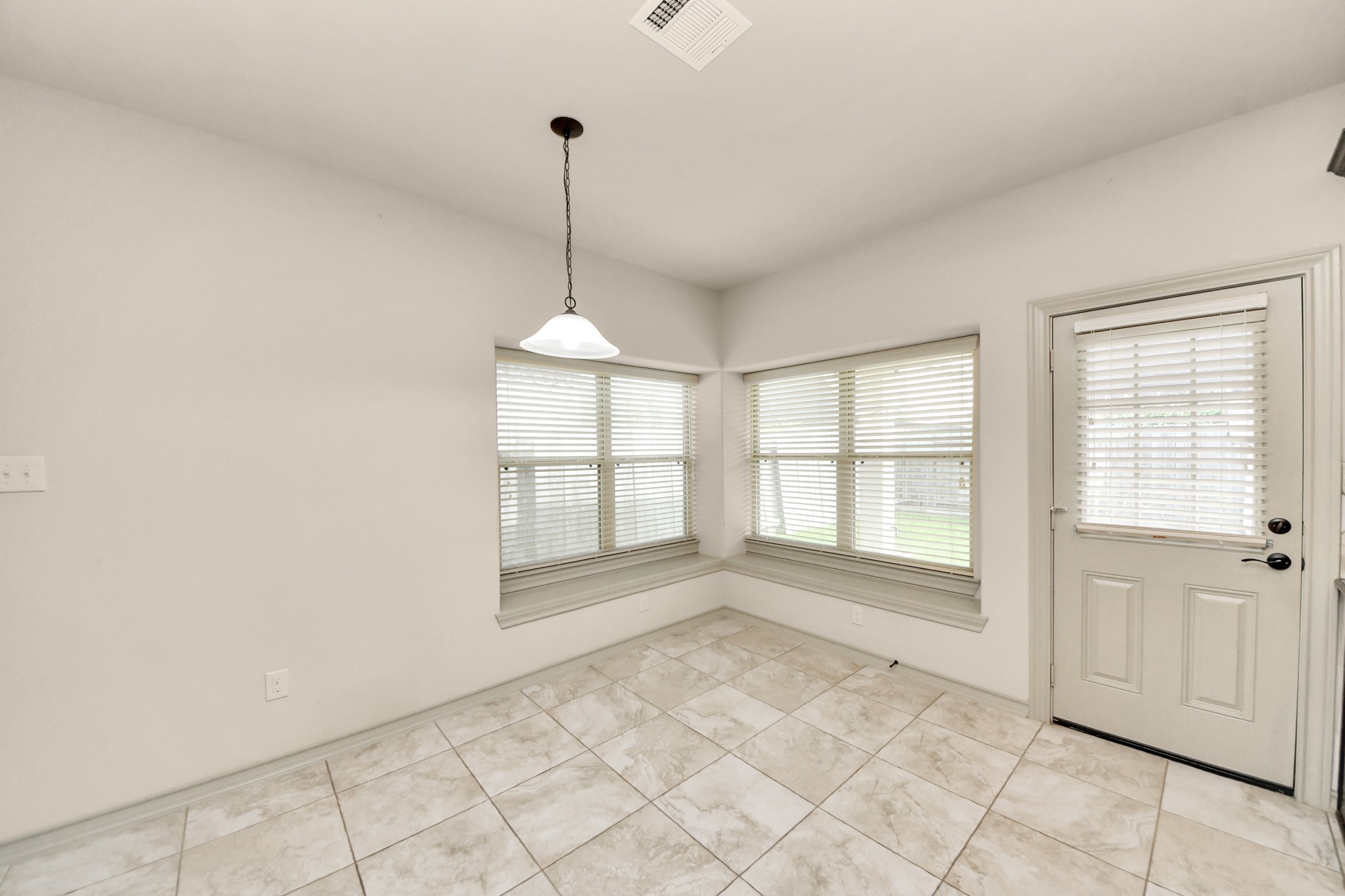 2339 Argos Drive, Missouri City, TX 77459