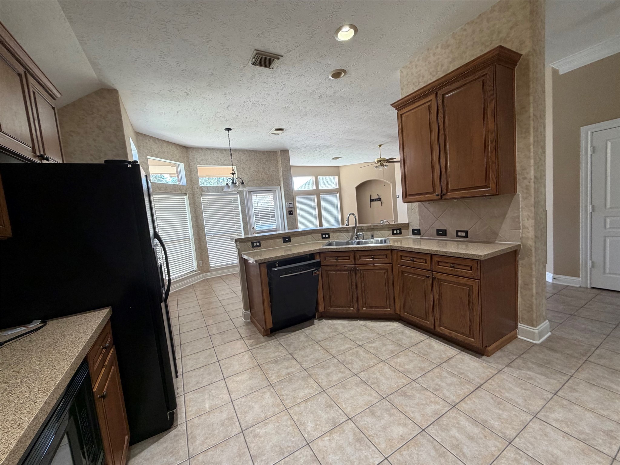 3303 Thistlegrove Lane, Sugar Land, TX 77498