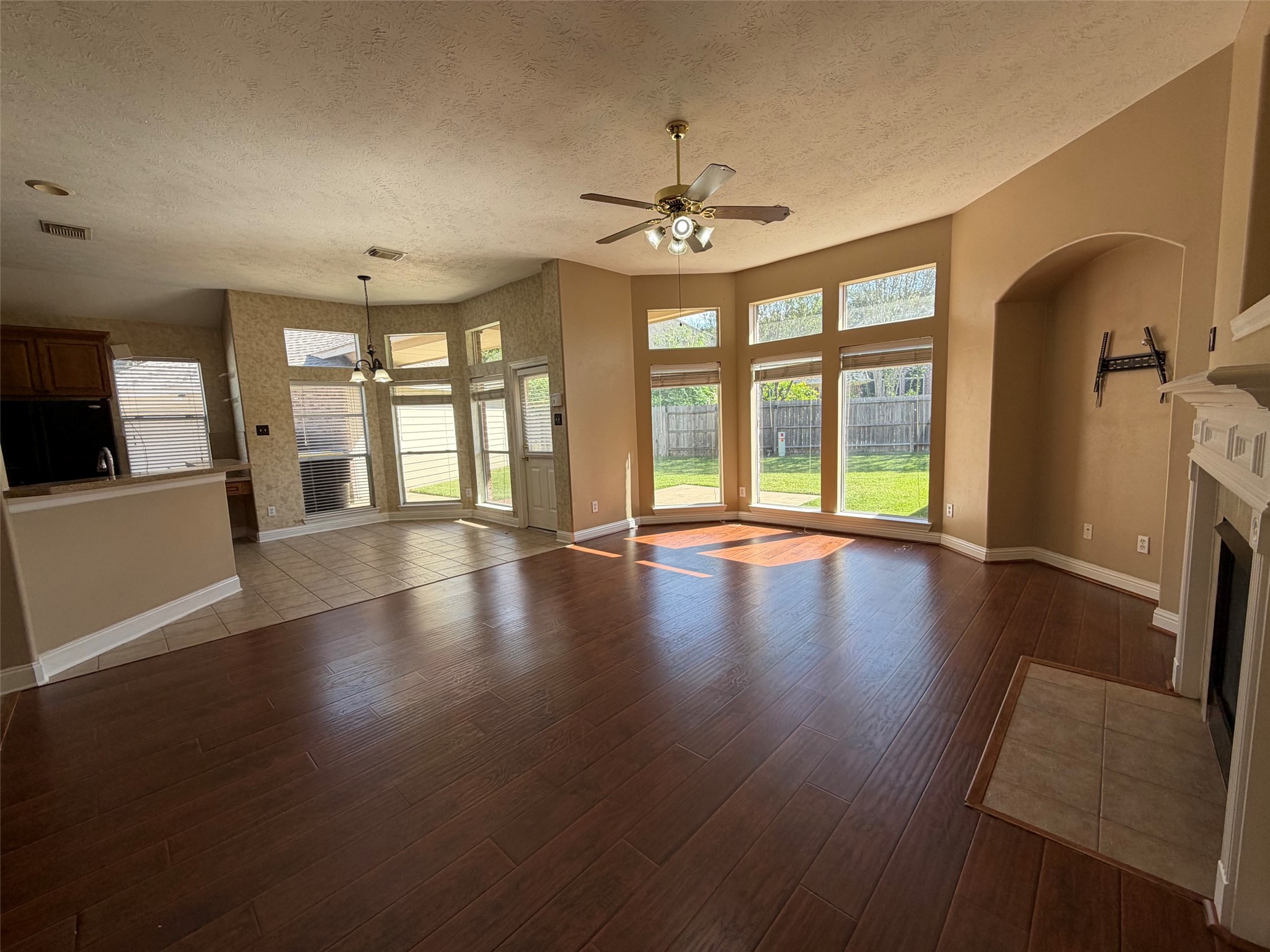 3303 Thistlegrove Lane, Sugar Land, TX 77498