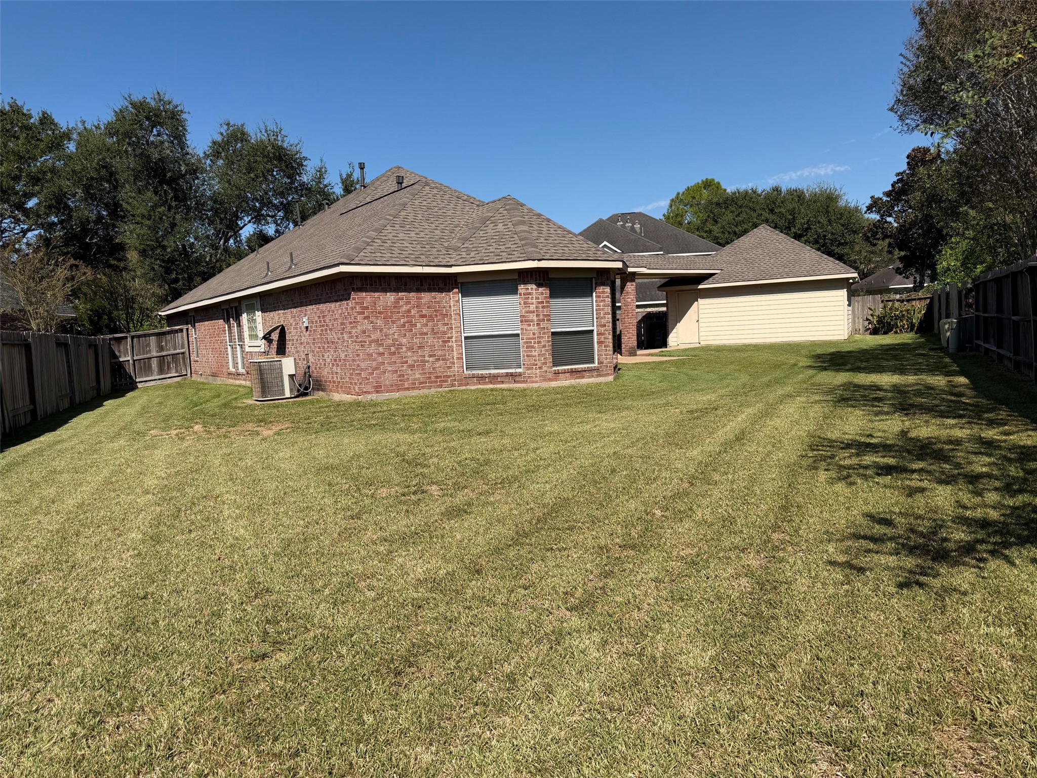 3303 Thistlegrove Lane, Sugar Land, TX 77498