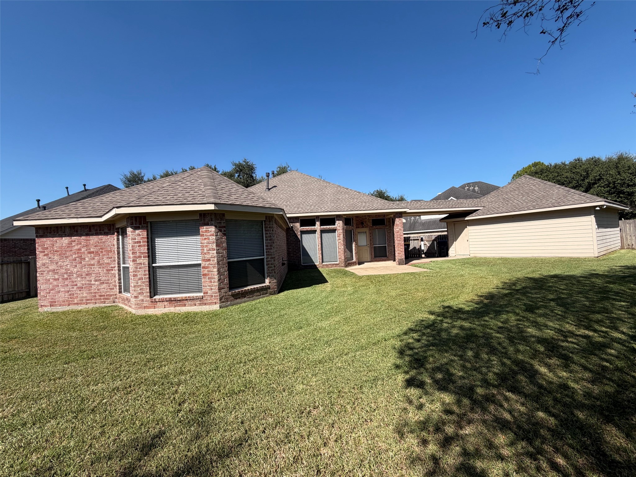 3303 Thistlegrove Lane, Sugar Land, TX 77498