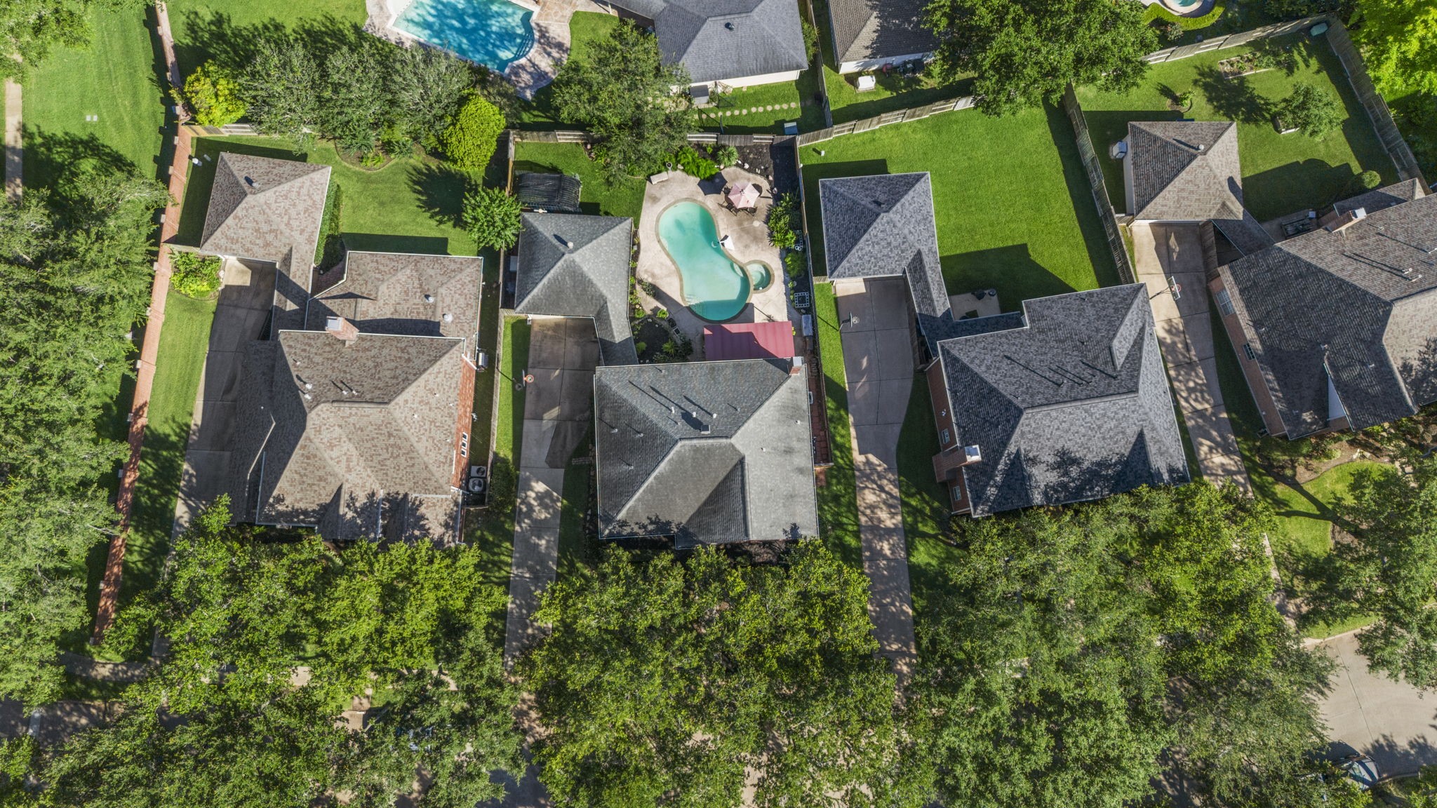 Zoned to top-rated schools, including Clements High School, this exceptional home is within walking distance to the neighborhood park and playground, while also just minutes from Sugar Land Town Squares shopping, dining, and entertainment.