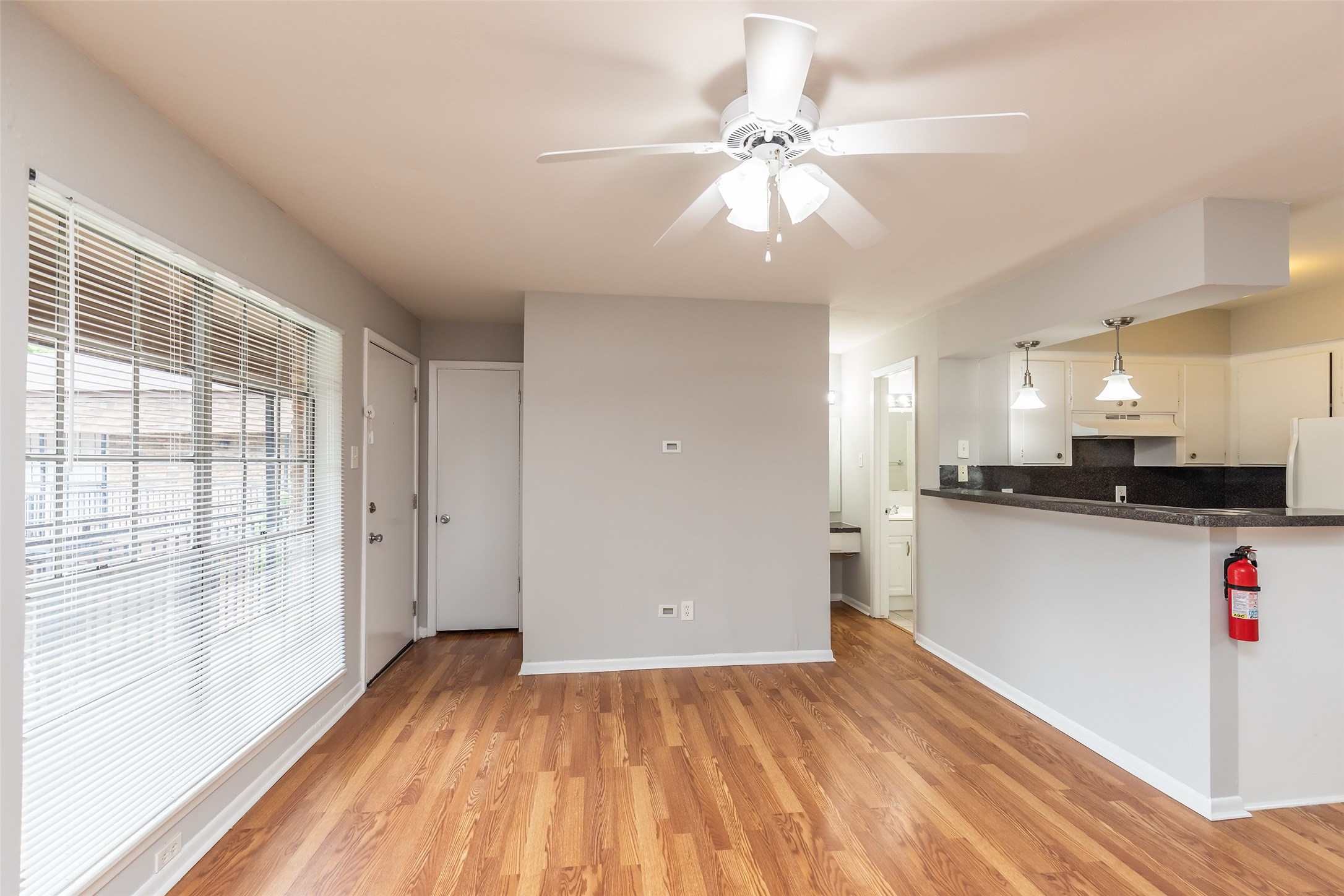 425 Emerson Street, #13, Houston, TX 77006 425 Emerson Street, #13, Houston, TX 77006