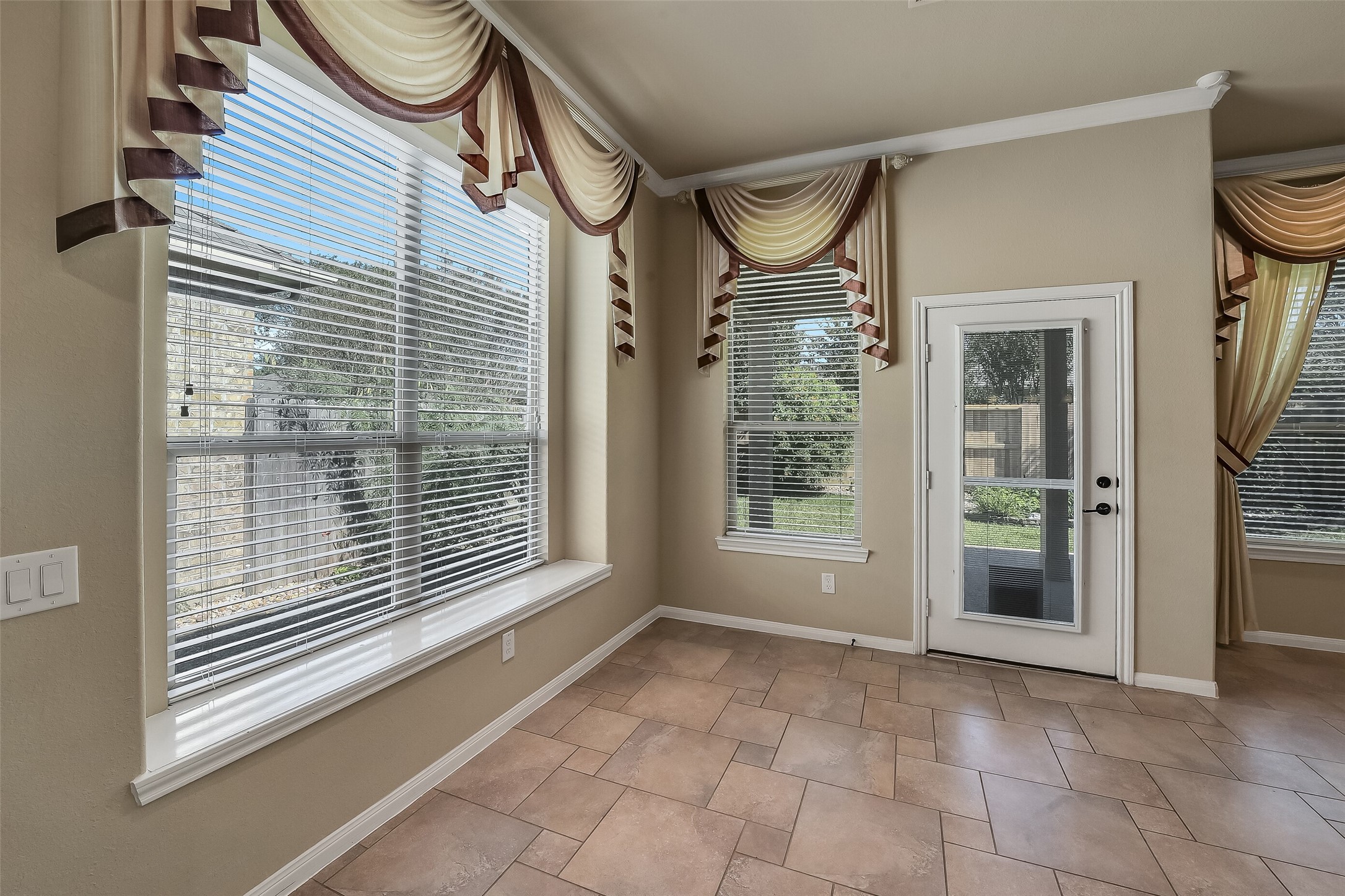 16706 Curio Gray Trail, Cypress, TX 77433