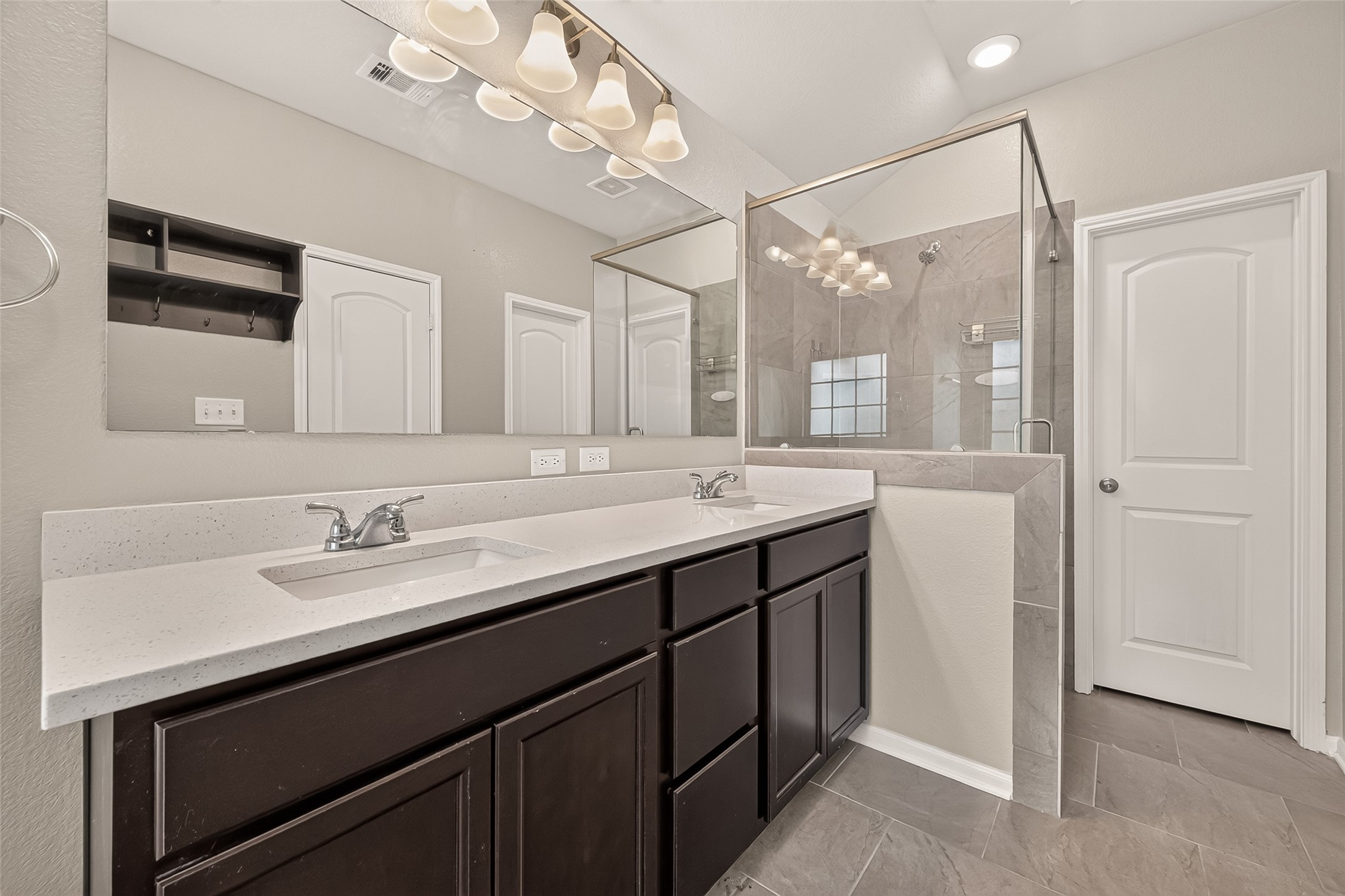 143 Brocks Lane, Montgomery, TX 77356