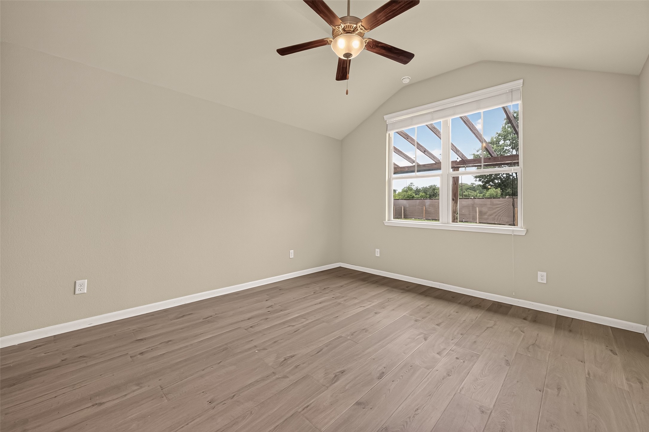 143 Brocks Lane, Montgomery, TX 77356