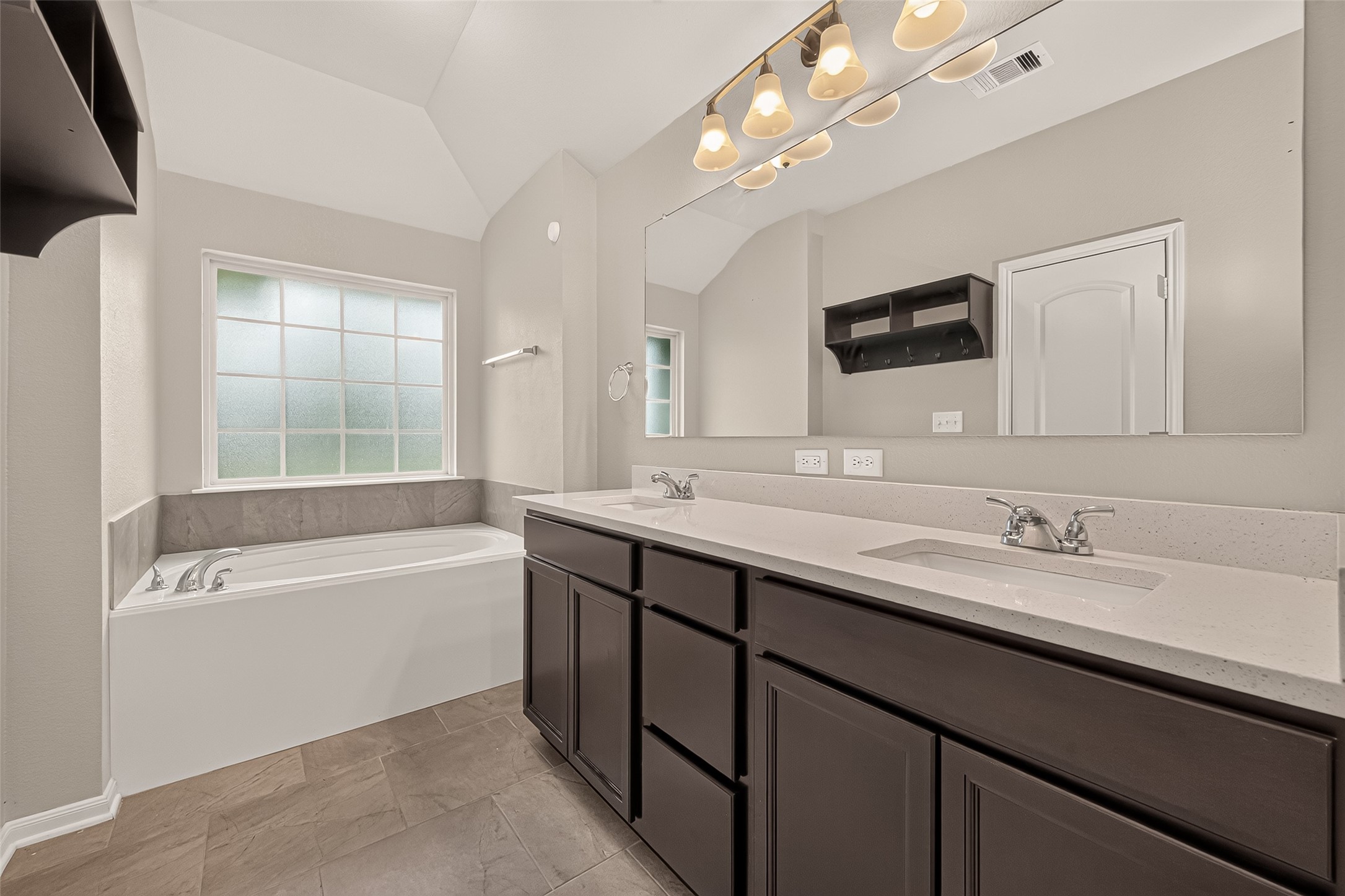 143 Brocks Lane, Montgomery, TX 77356