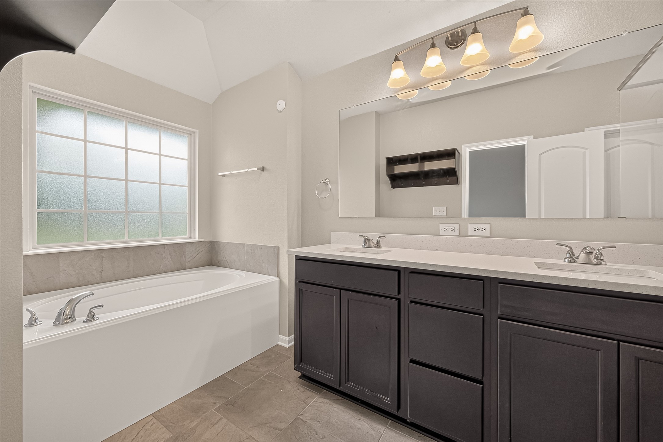 143 Brocks Lane, Montgomery, TX 77356