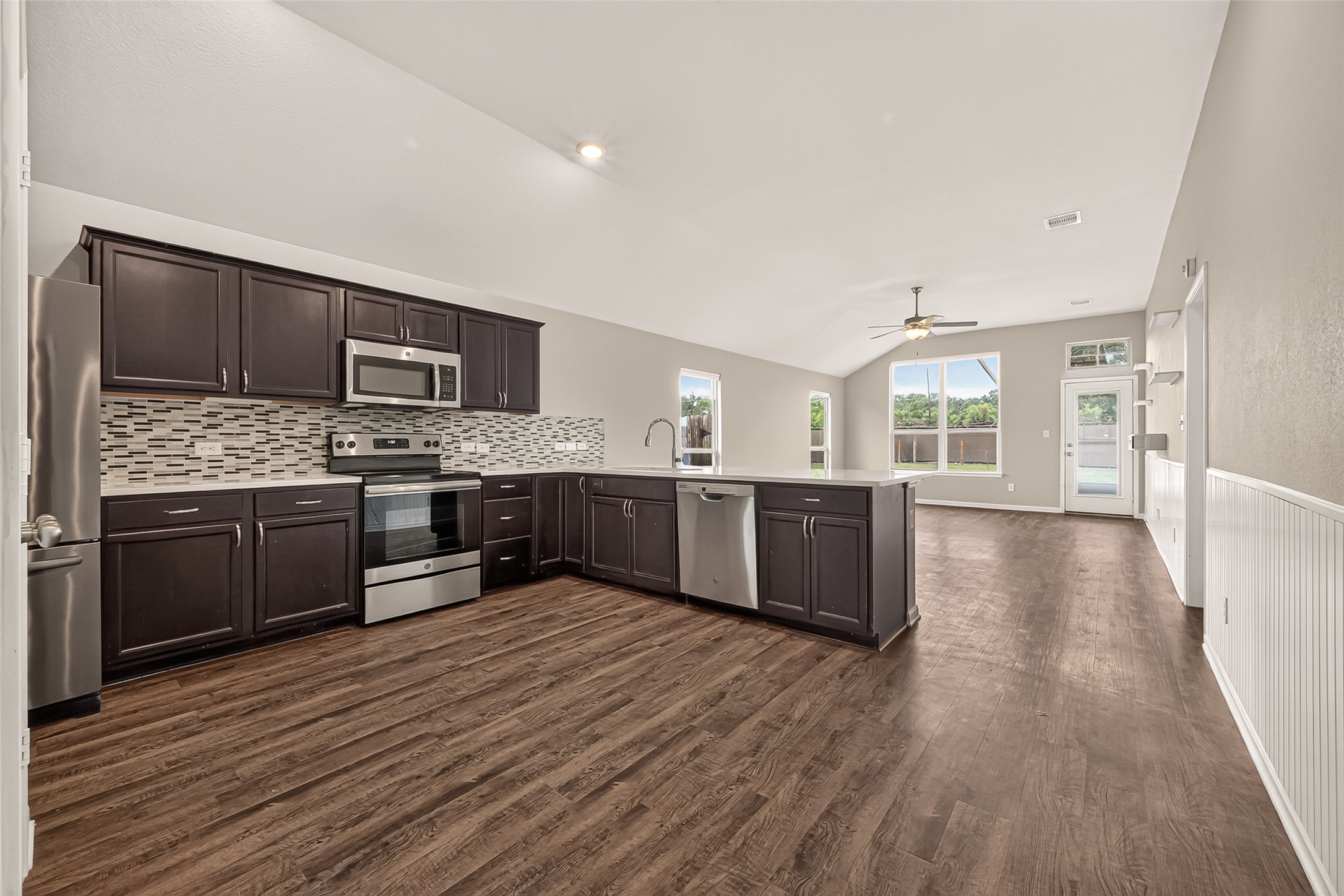 143 Brocks Lane, Montgomery, TX 77356