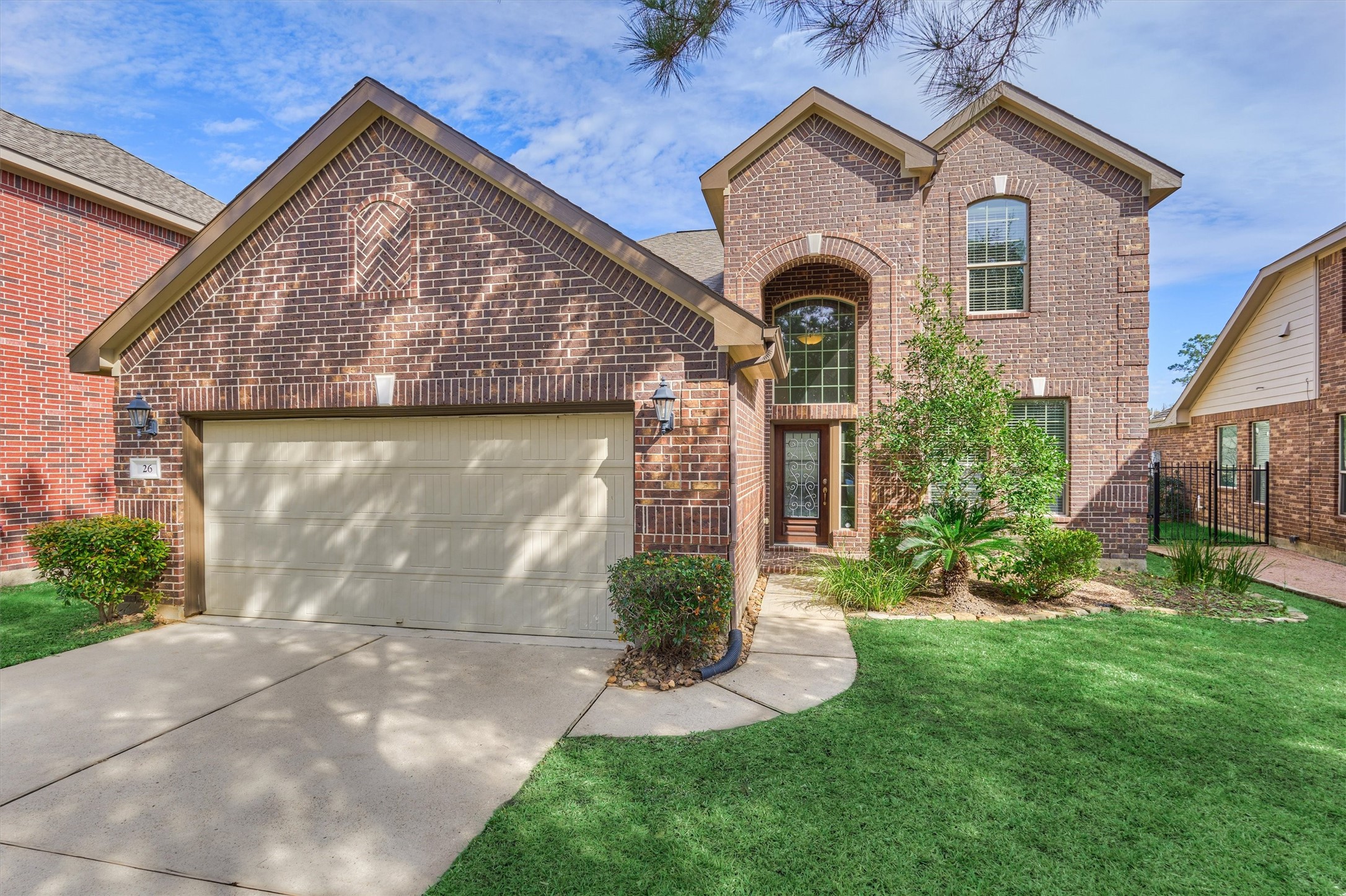 26 Black Swan Court, The Woodlands, TX 77354