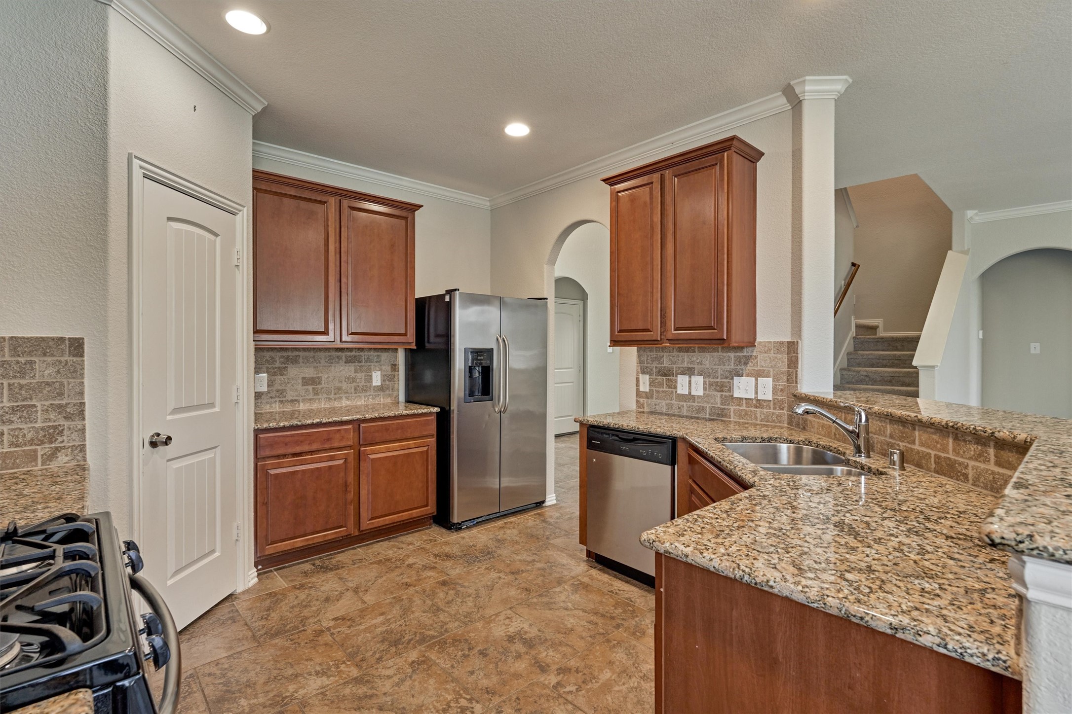 26 Black Swan Court, The Woodlands, TX 77354