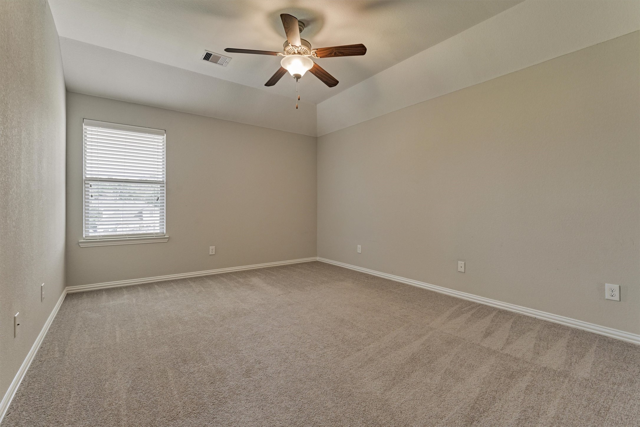 26 Black Swan Court, The Woodlands, TX 77354