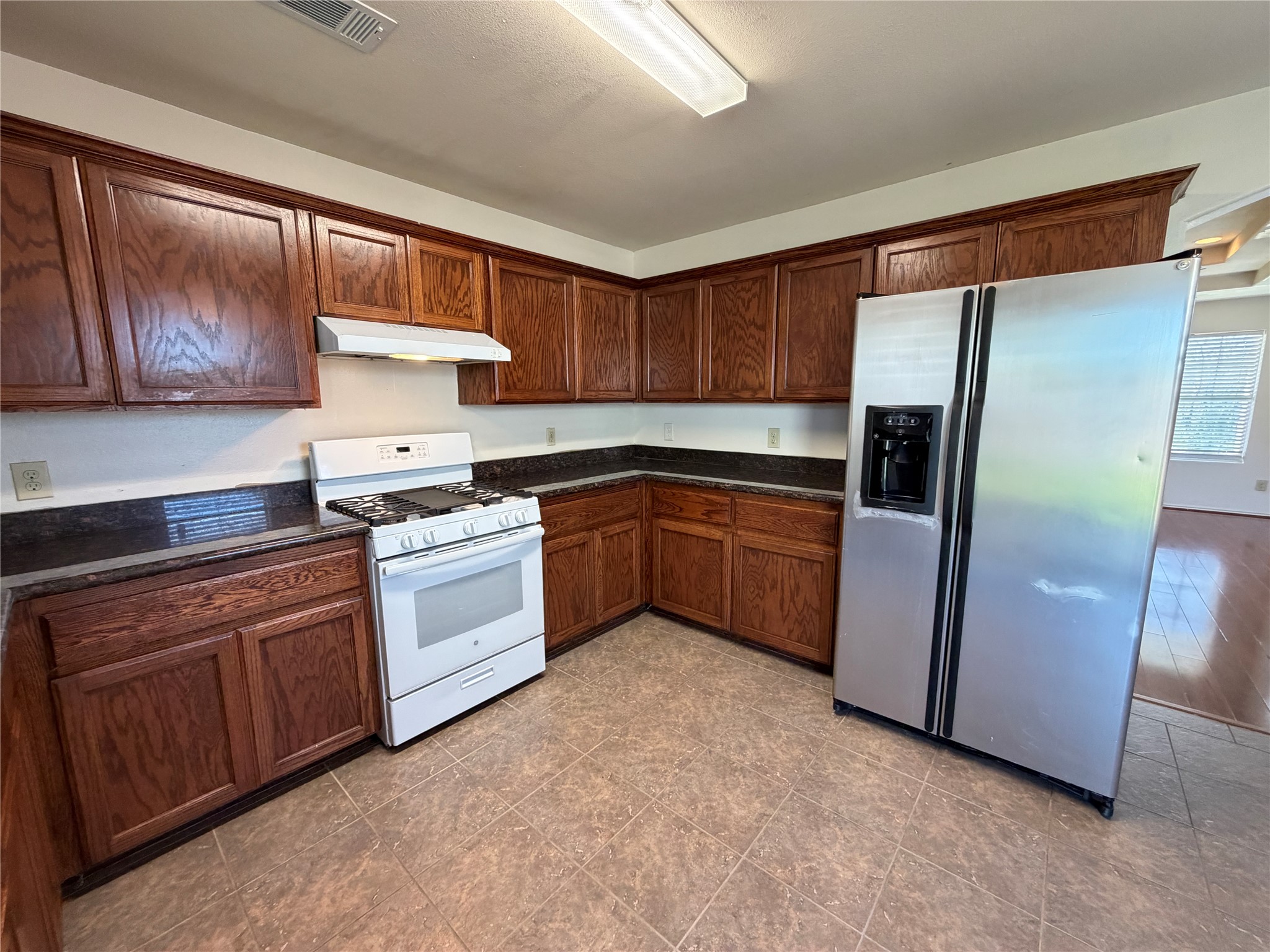 12711 Rio Nueces Lane, Rosharon, TX 77583