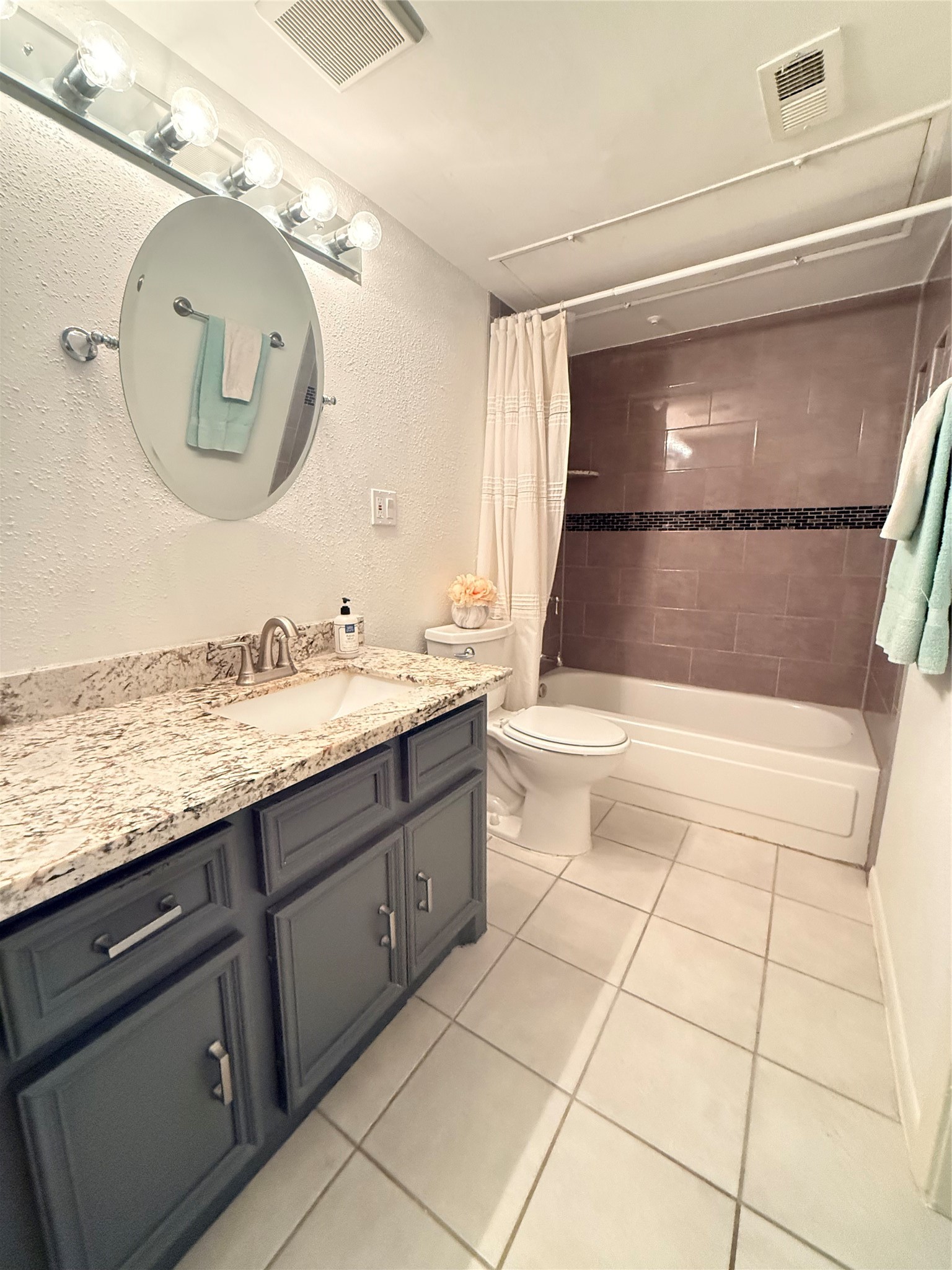 Master bathroom!