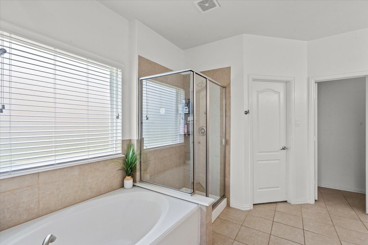 2871 Ginger Cove Lane, Dickinson, TX 77539