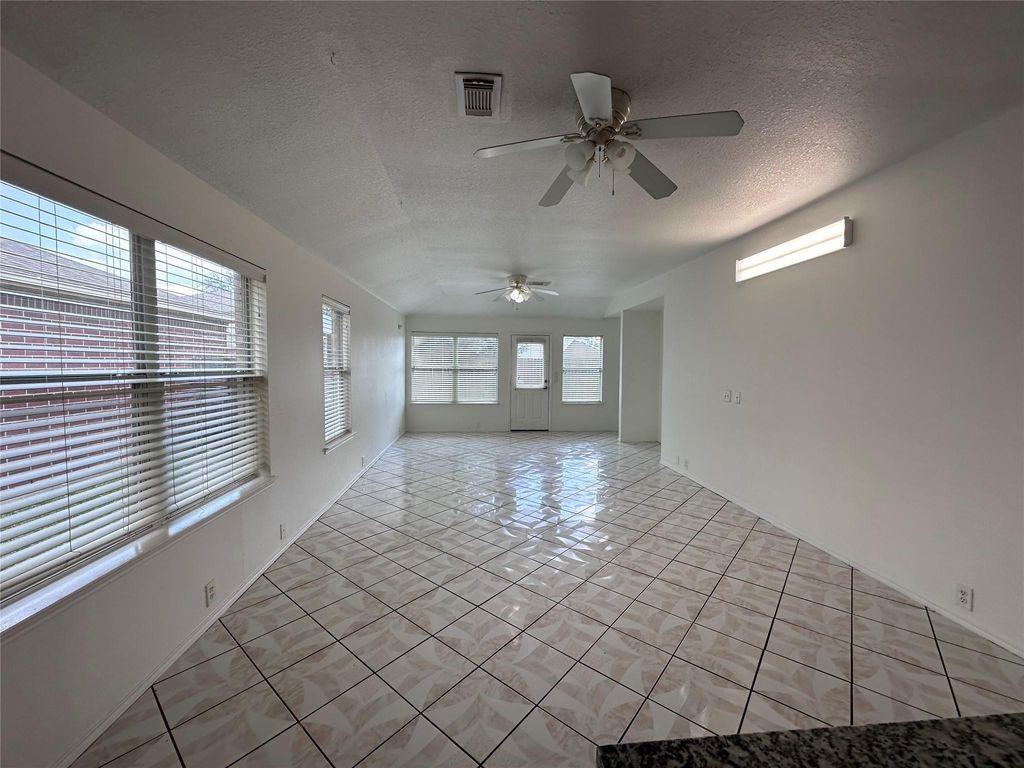 10307 Logan Bridge Lane, Sugar Land, TX 77498