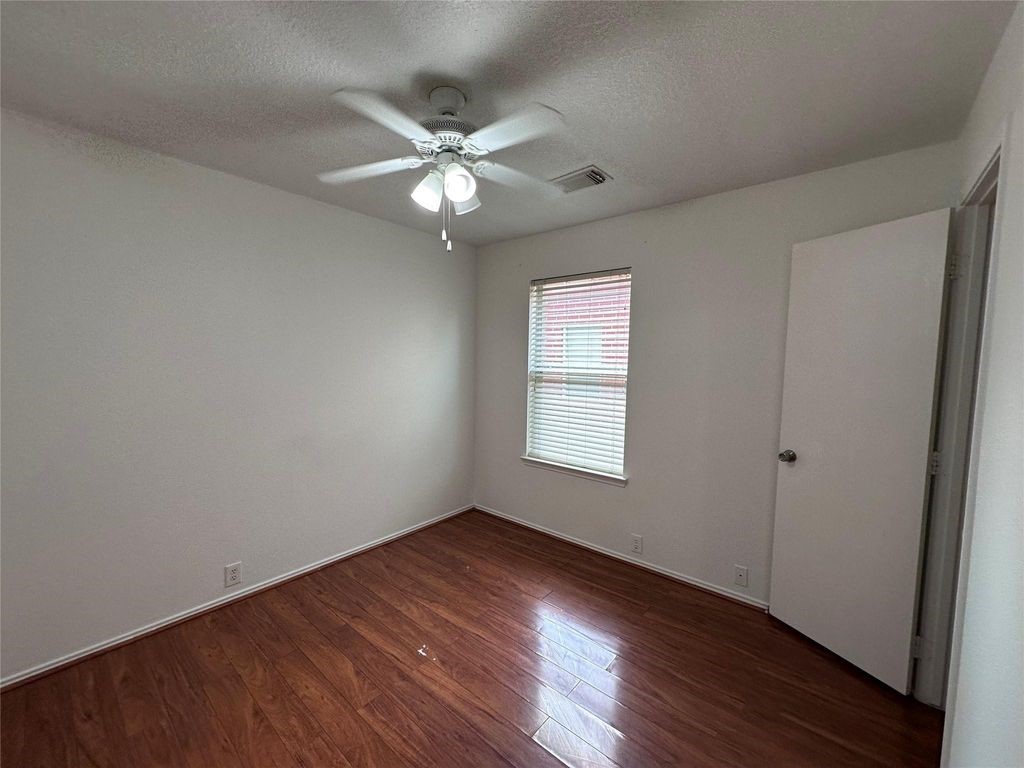 10307 Logan Bridge Lane, Sugar Land, TX 77498