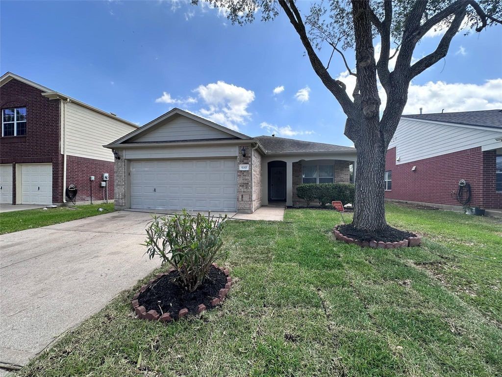 10307 Logan Bridge Lane, Sugar Land, TX 77498